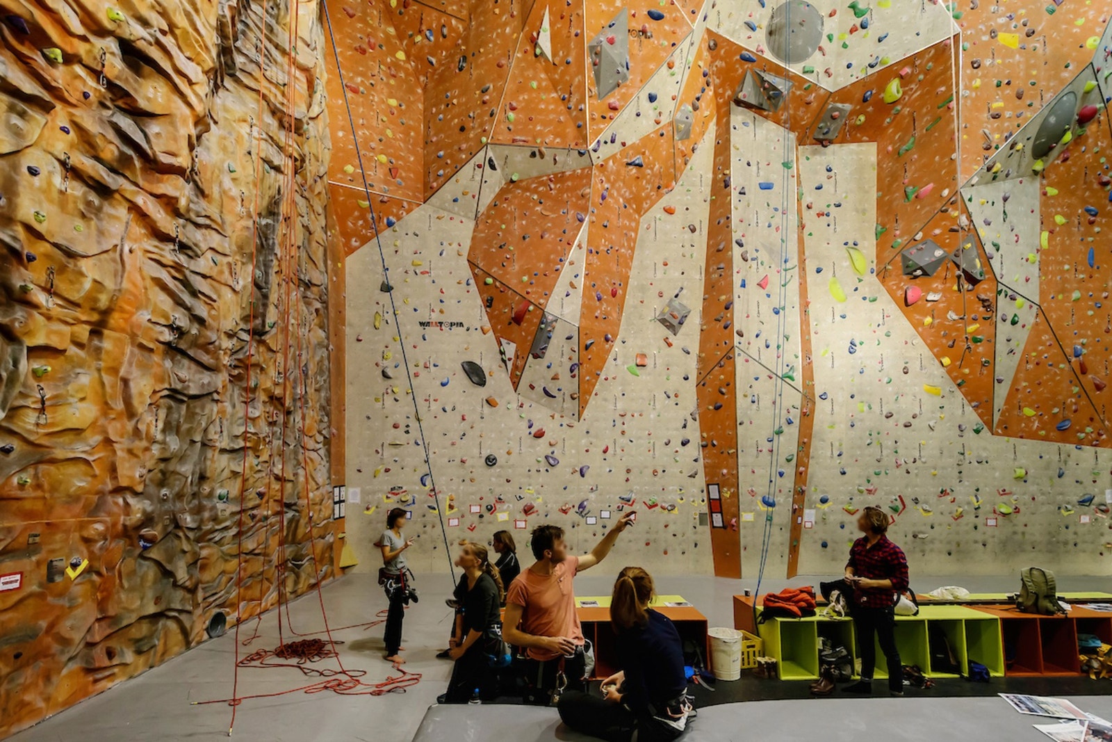 Myrens Sportssenter med bl.a. klatrevegg og treningssenter. Galleribilde