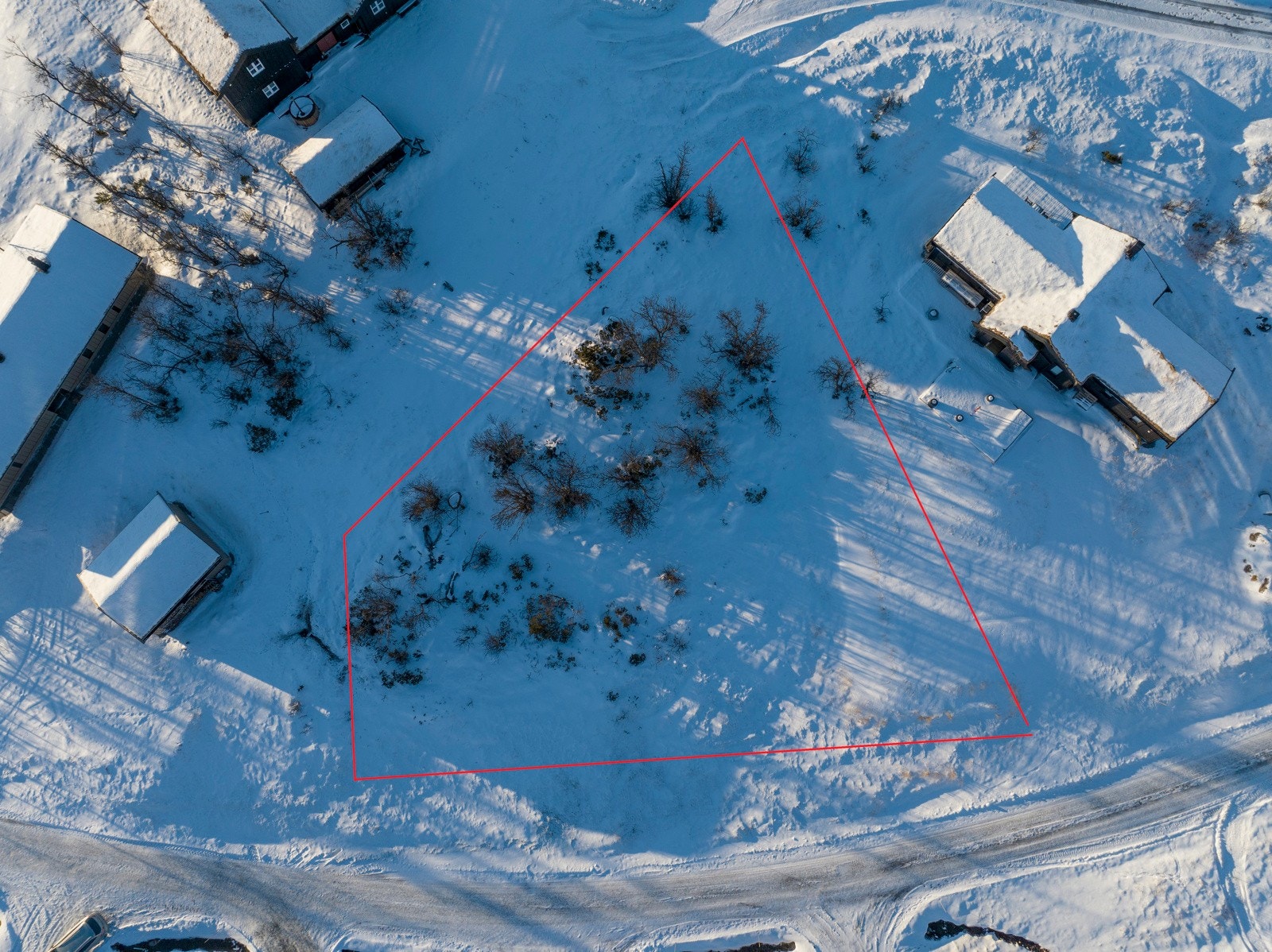 Markeringen er kun ment som illustrasjon og avviker fra faktiske tomtegrenser. Galleribilde