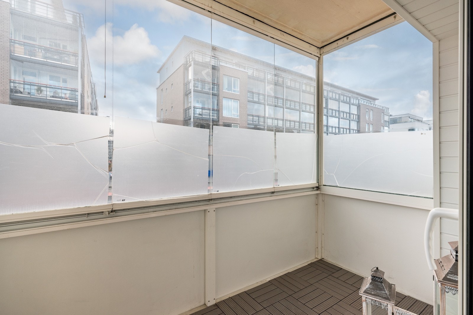 Innglasset balkong Galleribilde
