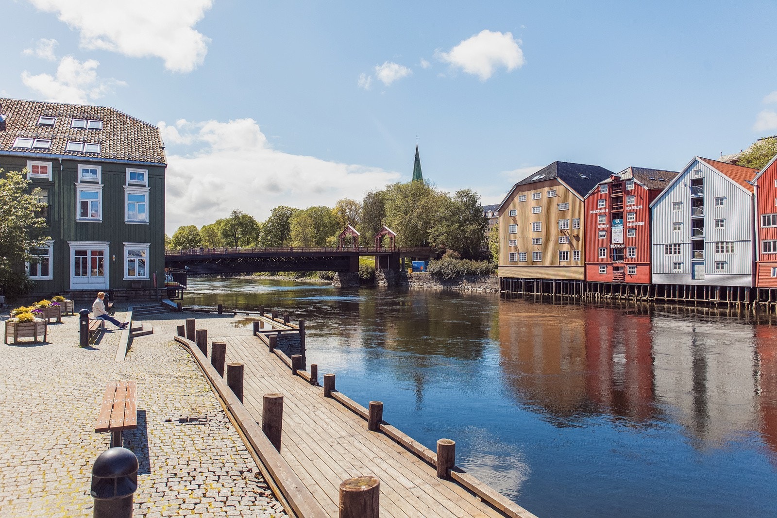 Sjarmerende Bakklandet ligger også innen ett par minutters gange fra boligen. Velkommen til visning! Galleribilde