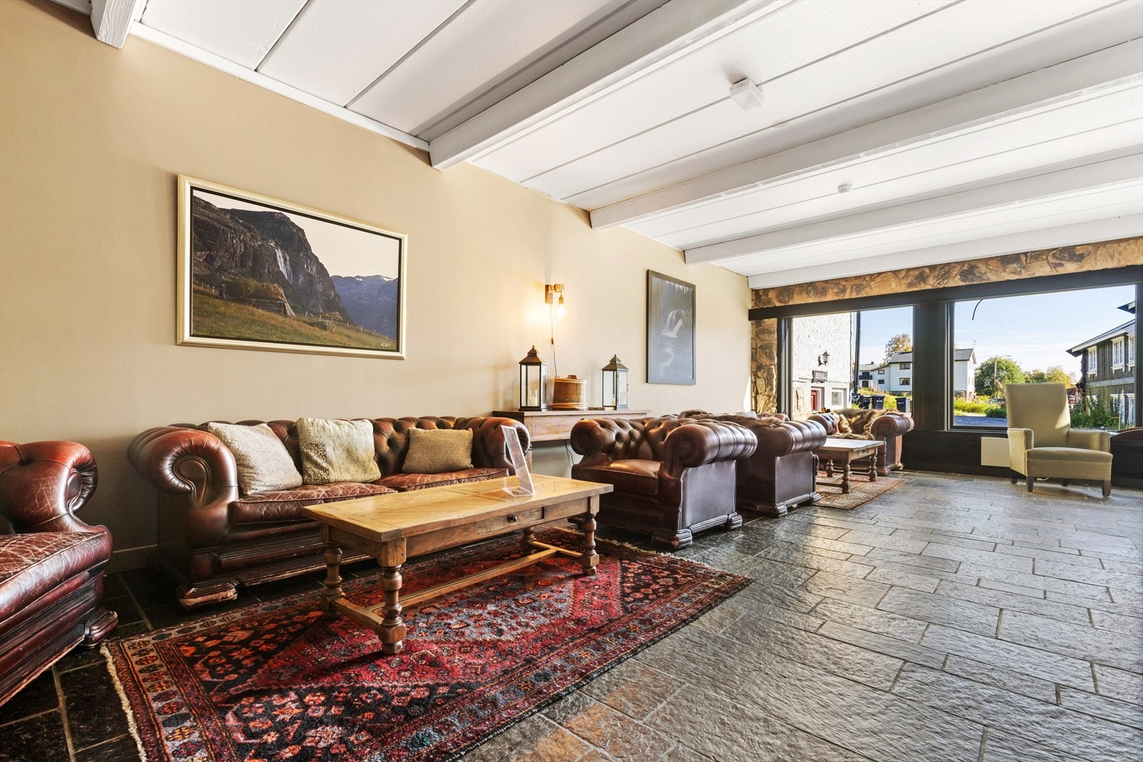 Fossheim Lodge har flotte fellesarealer som brukes flittig. Galleribilde