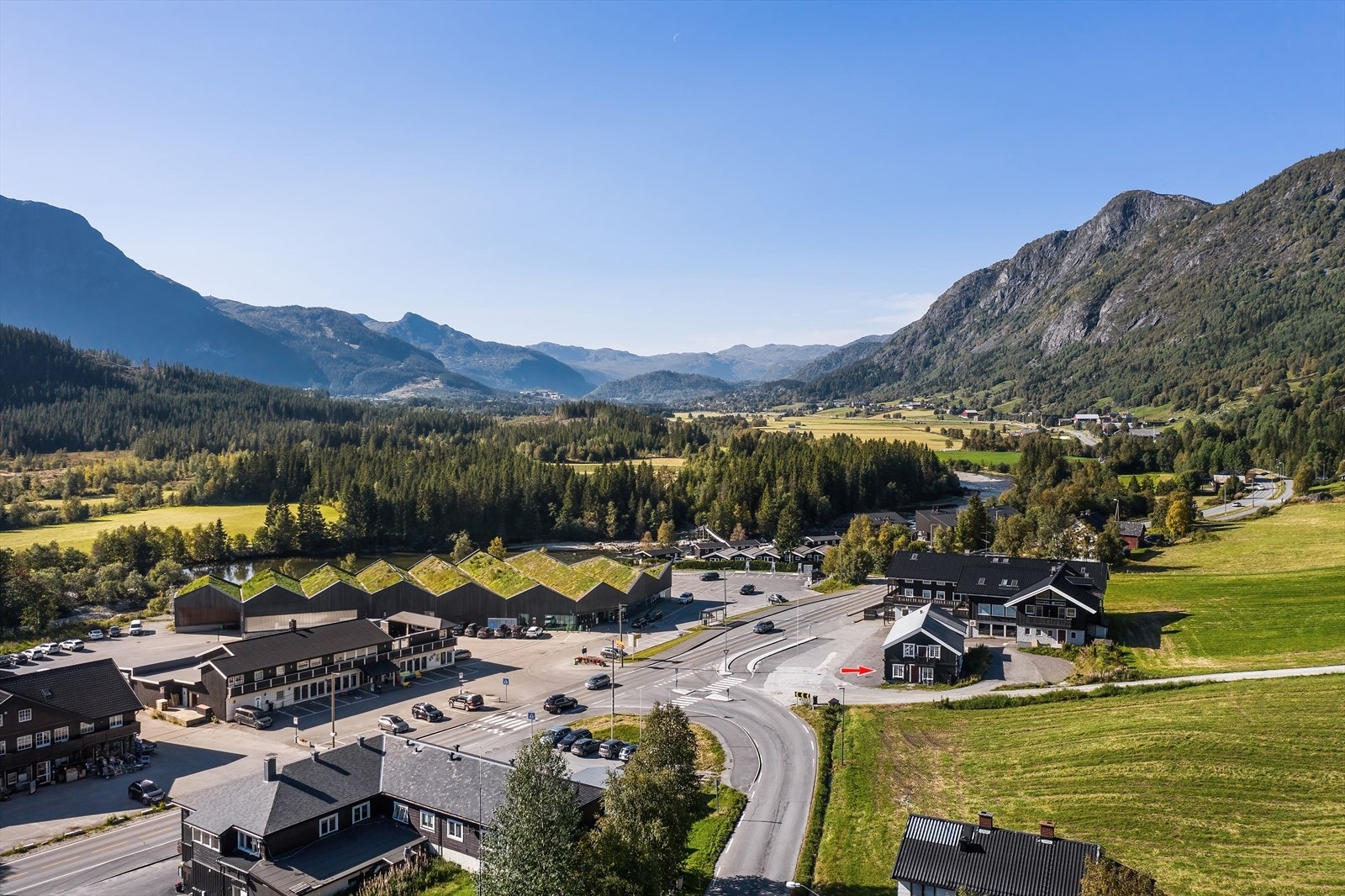Fossheim Lodge har en fin beliggenhet i dalen. Galleribilde