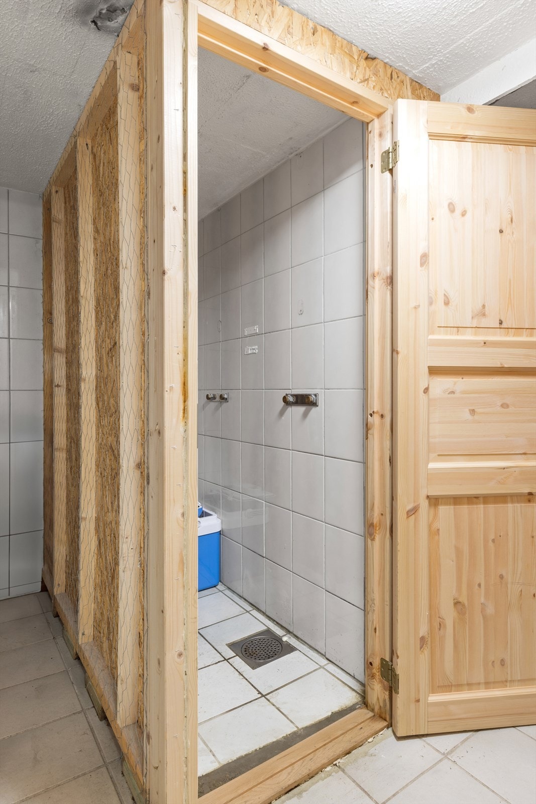 Praktisk bod i kjeller i hovedhuset. Galleribilde