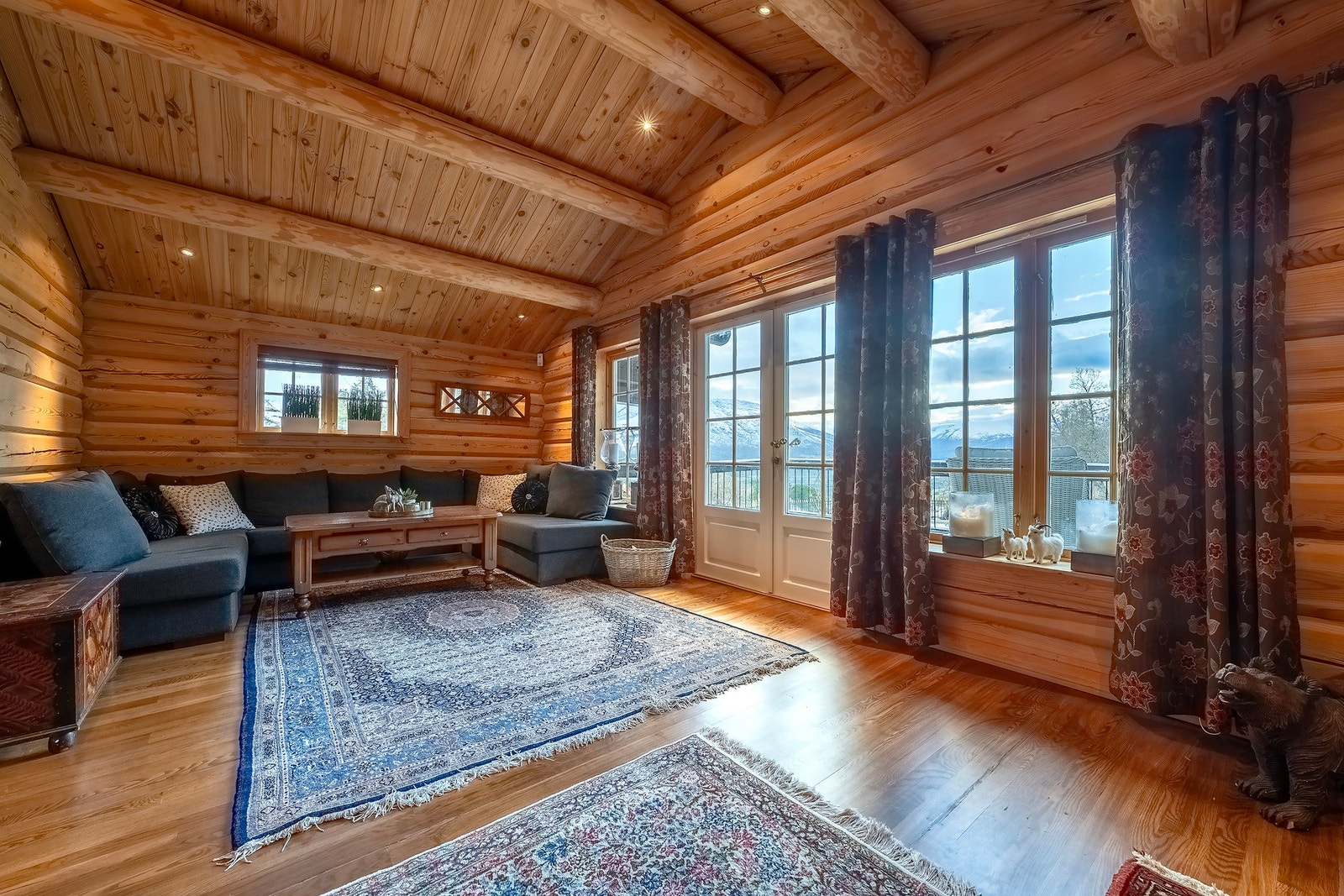 Her er det direkte utgang til altan. Galleribilde