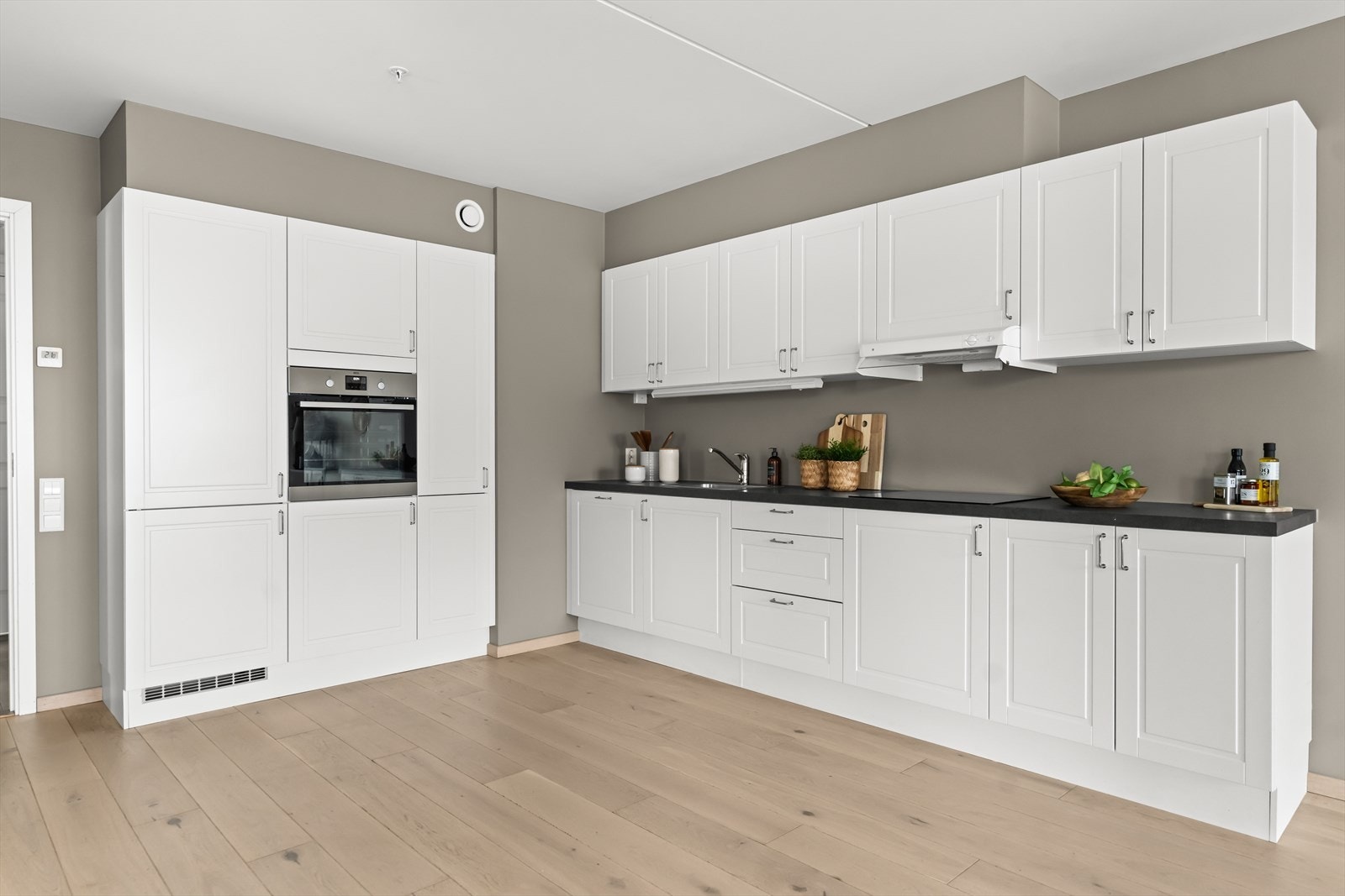 Kjøkkenet er fra HTH. Galleribilde