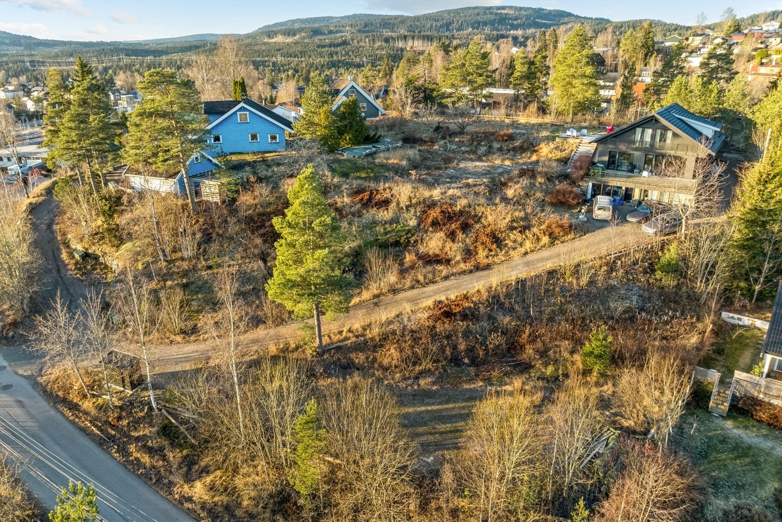Tomten har et netto areal på 1.474 m² Galleribilde
