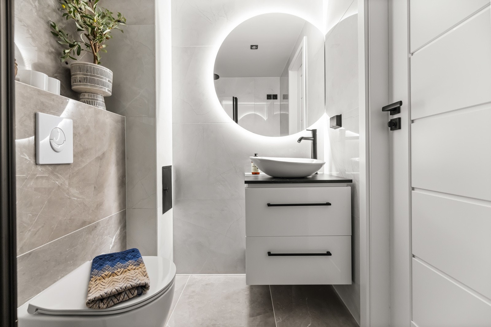 Delikat bad med flotte detaljer Galleribilde