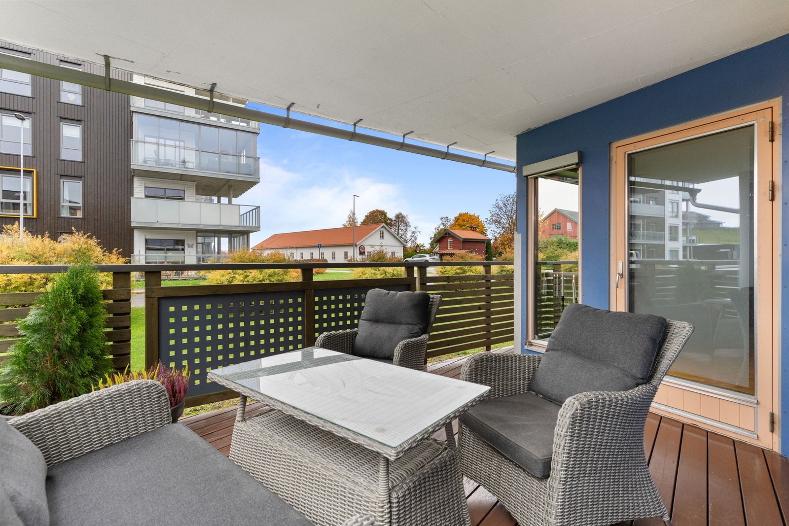 Romslig terrasse på 13 kvm. Galleribilde