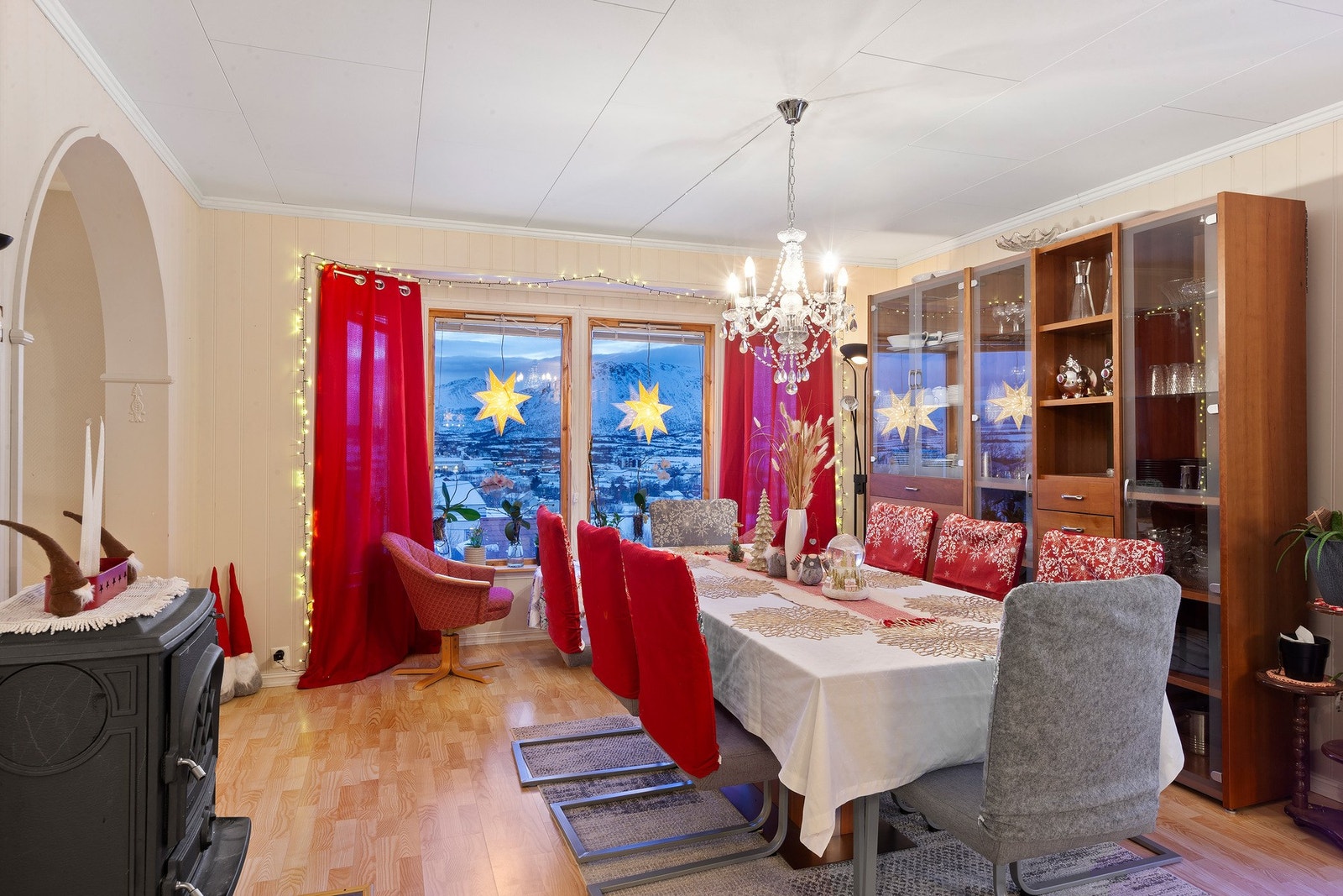 God plass til spisebord. Galleribilde