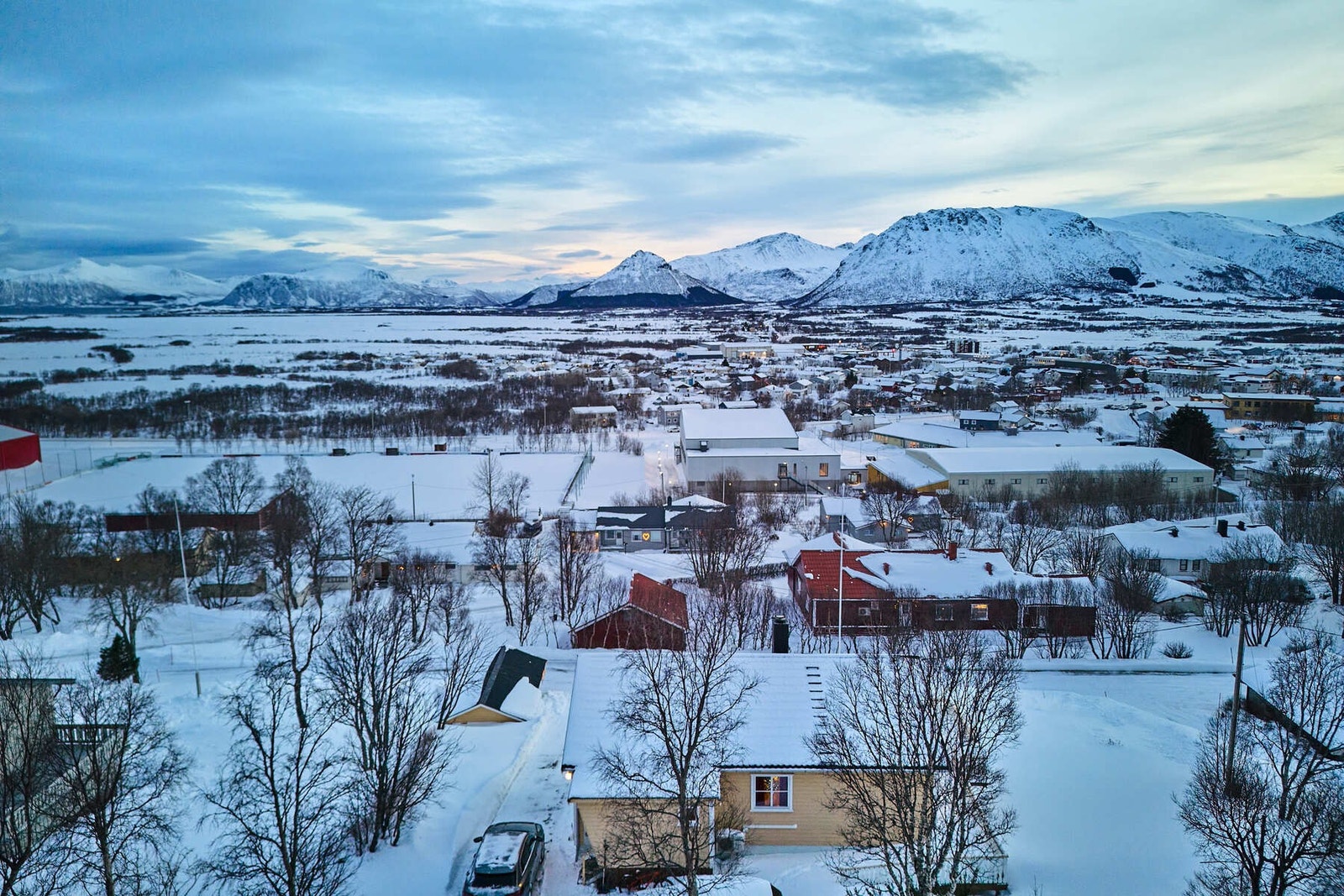 Eiendommen sett ovenfra. Galleribilde