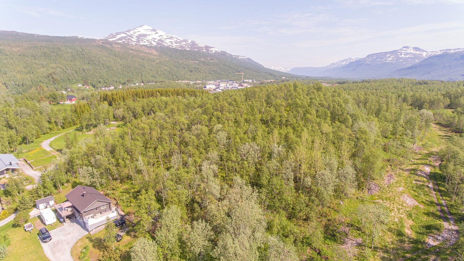 006_Direkte adkomst til naturen fra eiendommen..jpg Galleribilde