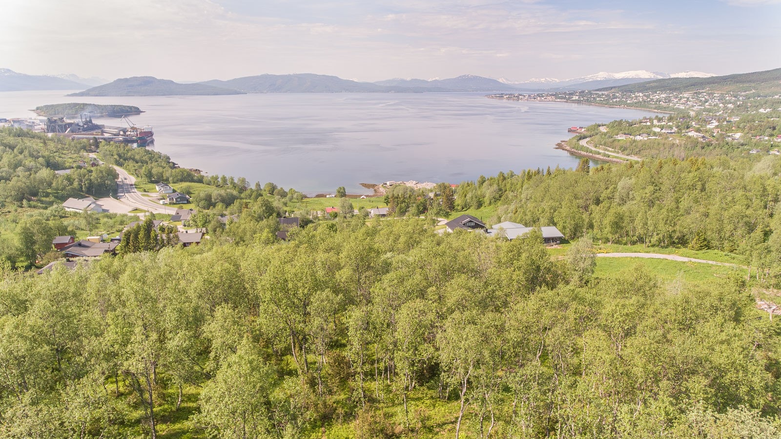 005_Omtrent 7. kilometer til Finnsnes sentrum..jpg Galleribilde