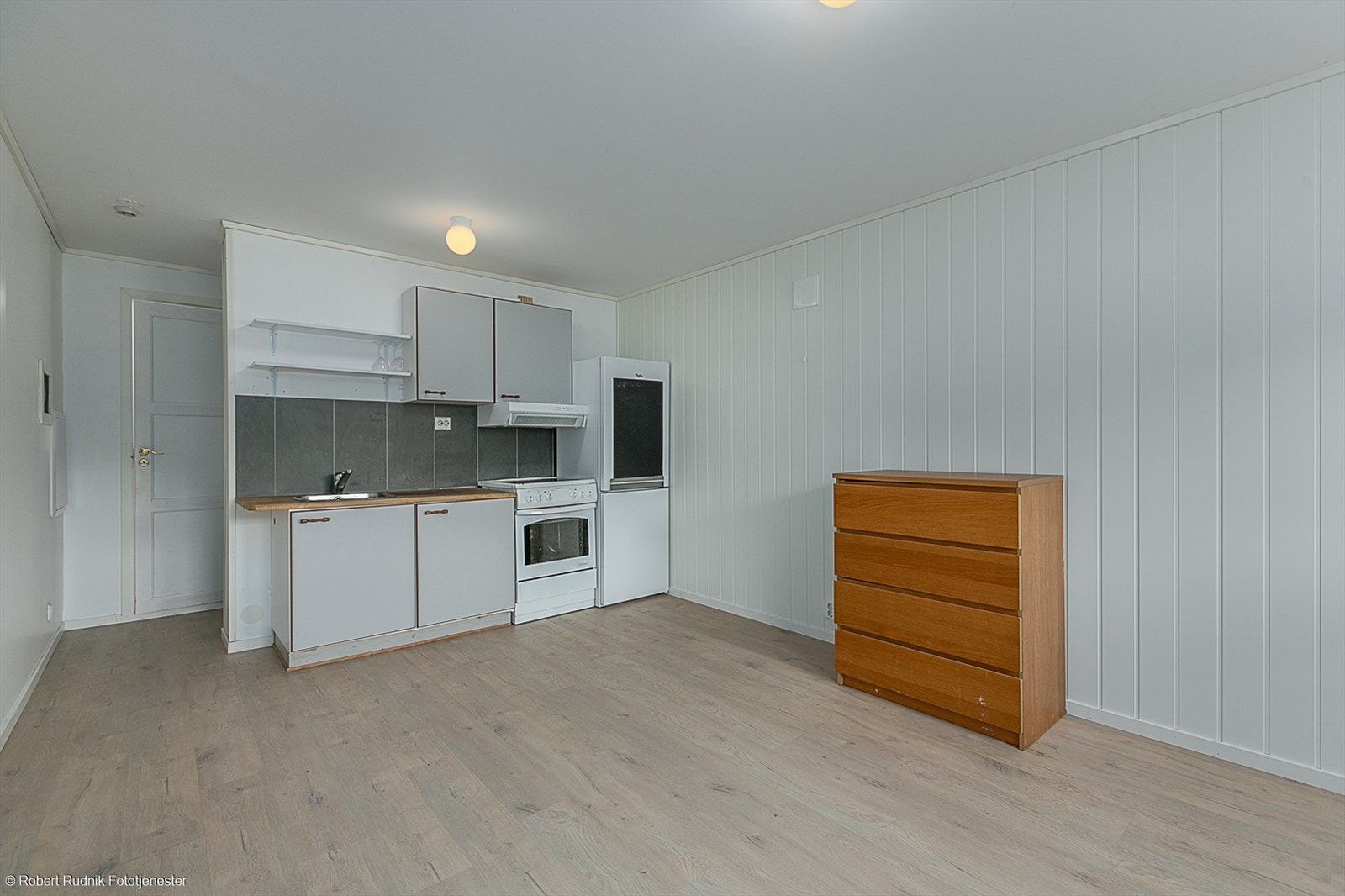 Kjøkken/stue i hybel mot sør. Galleribilde