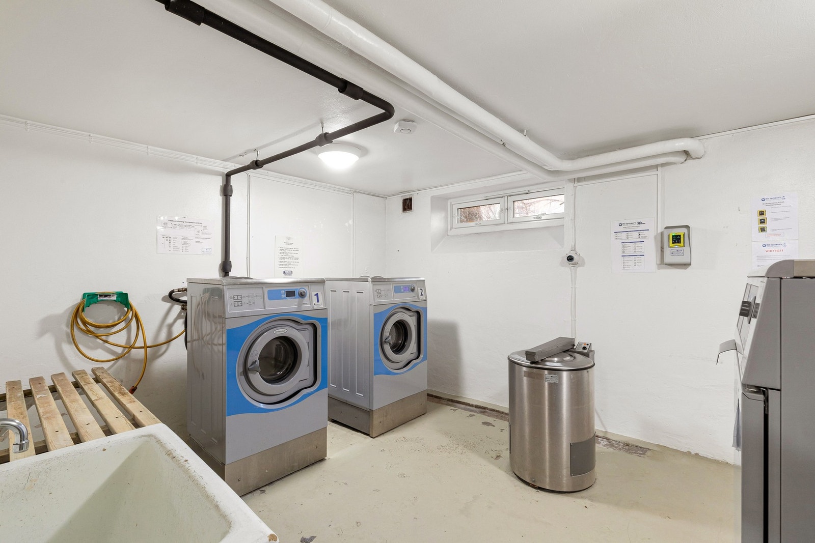 Fellesvaskeri i sameiet. Galleribilde