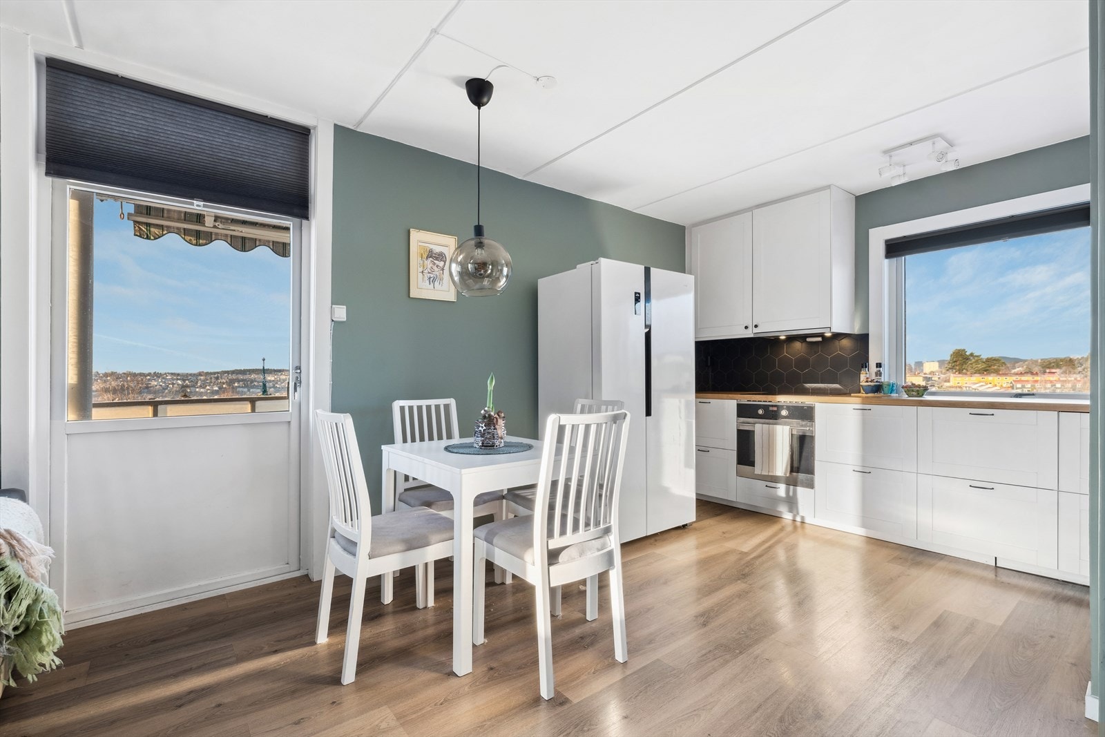 Plass til en hyggelig spisestue. Galleribilde