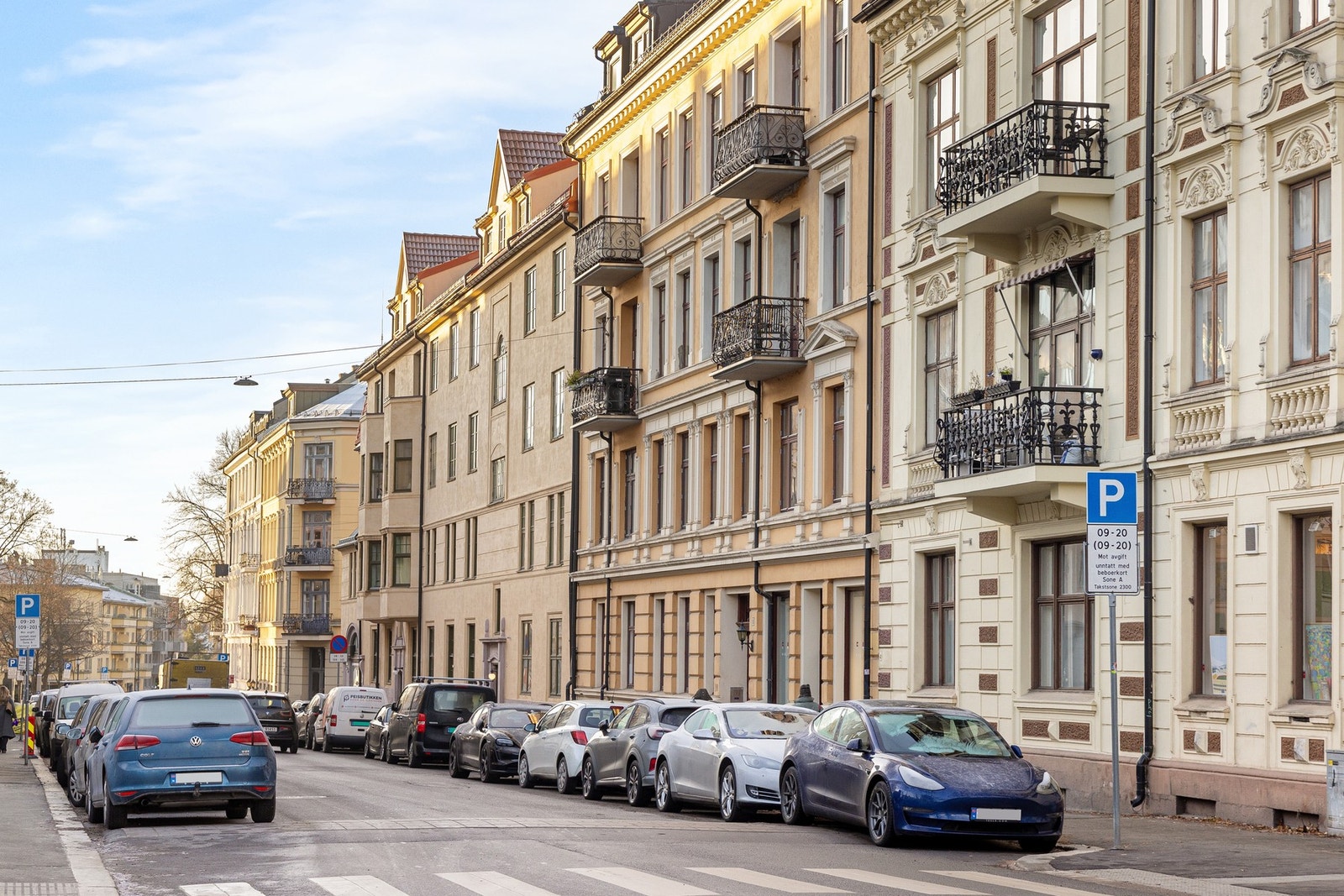 Med adresse i populære Neuberggata rett ved Frognerparken har du alt byen kan by på rett utenfor døren! Galleribilde