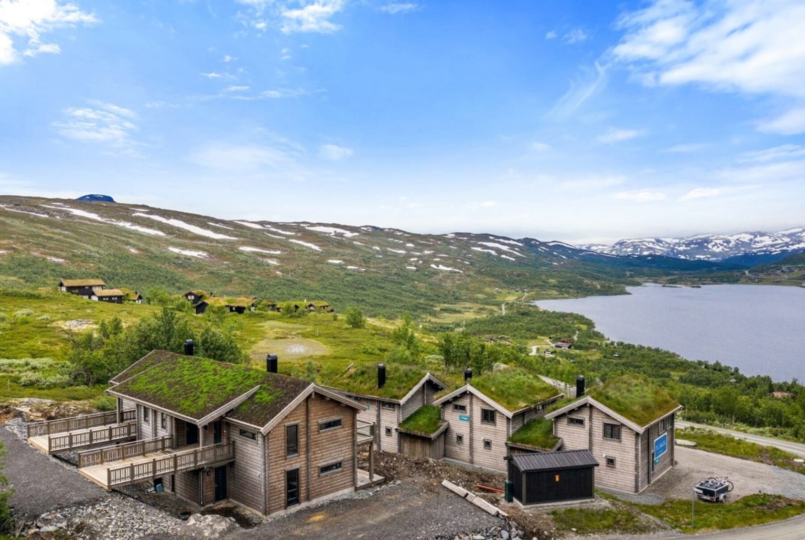 Foto fra tomteområdet mot Otrøvatnet Galleribilde