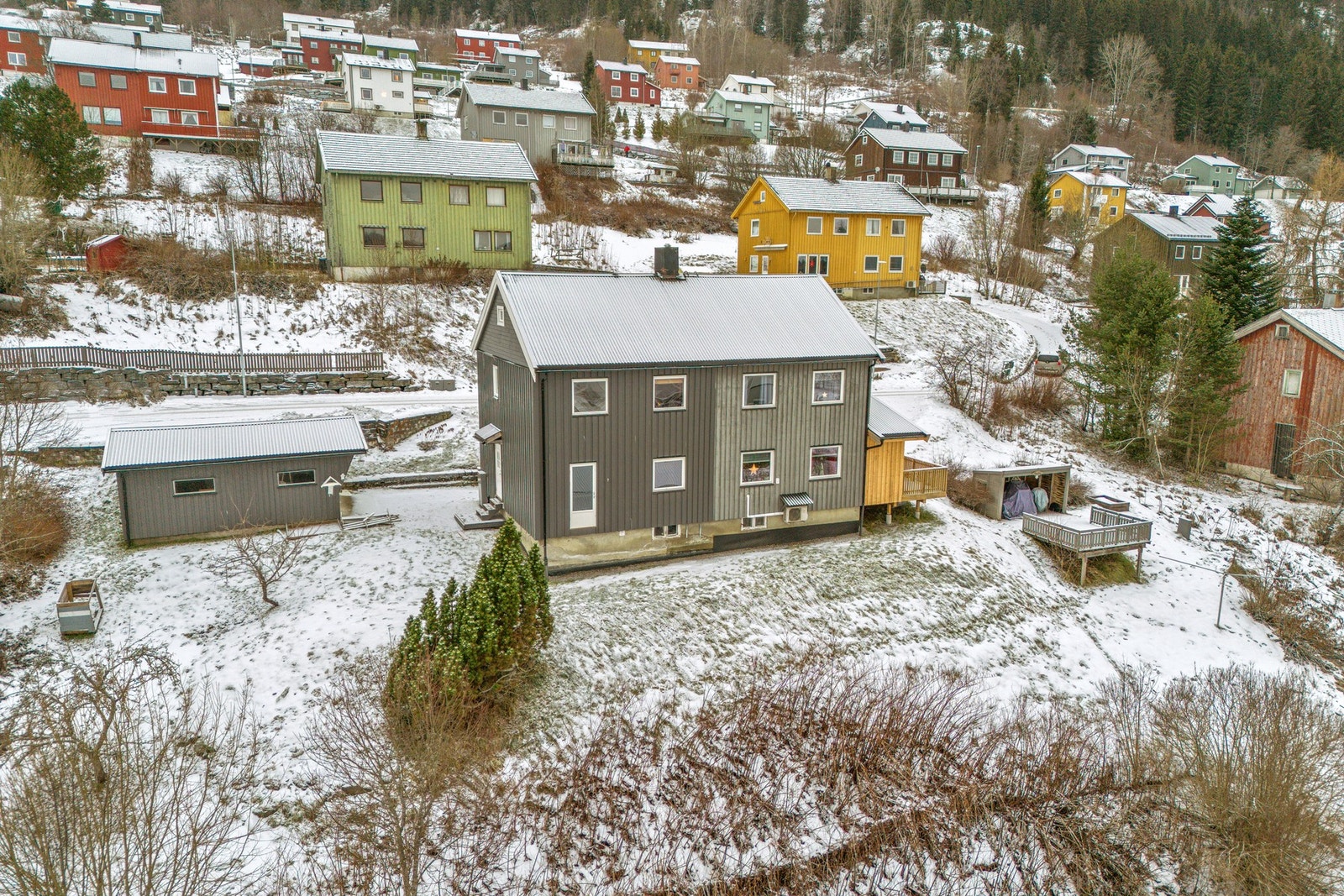 Trivelig halvpart med sentral beliggenhet i Malm! Galleribilde