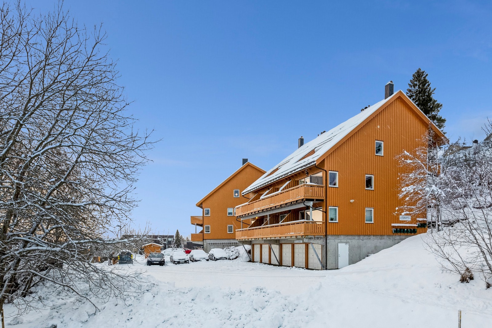 Leiligheten har en fin beliggenhet på Heimdal i et rolig og barnevennlig boligområde. Galleribilde