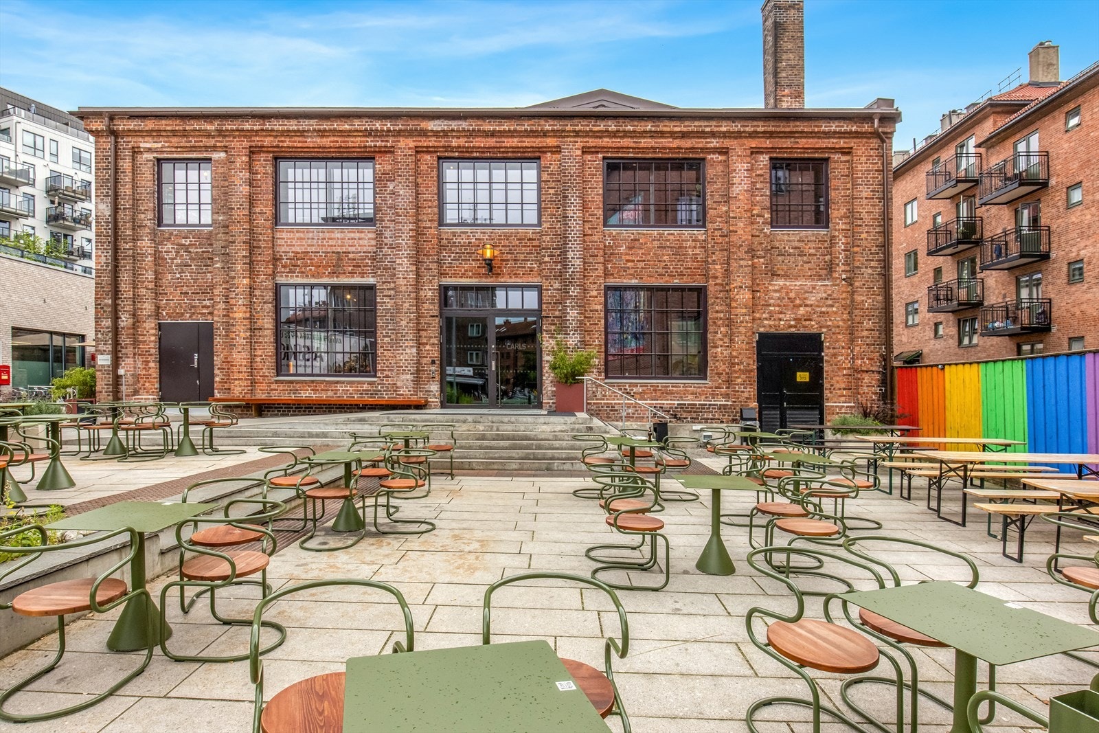 Det nyeste tilskuddet er Carls som er et lokalt samlingspunkt av ulike kulturopplevelser. Galleribilde