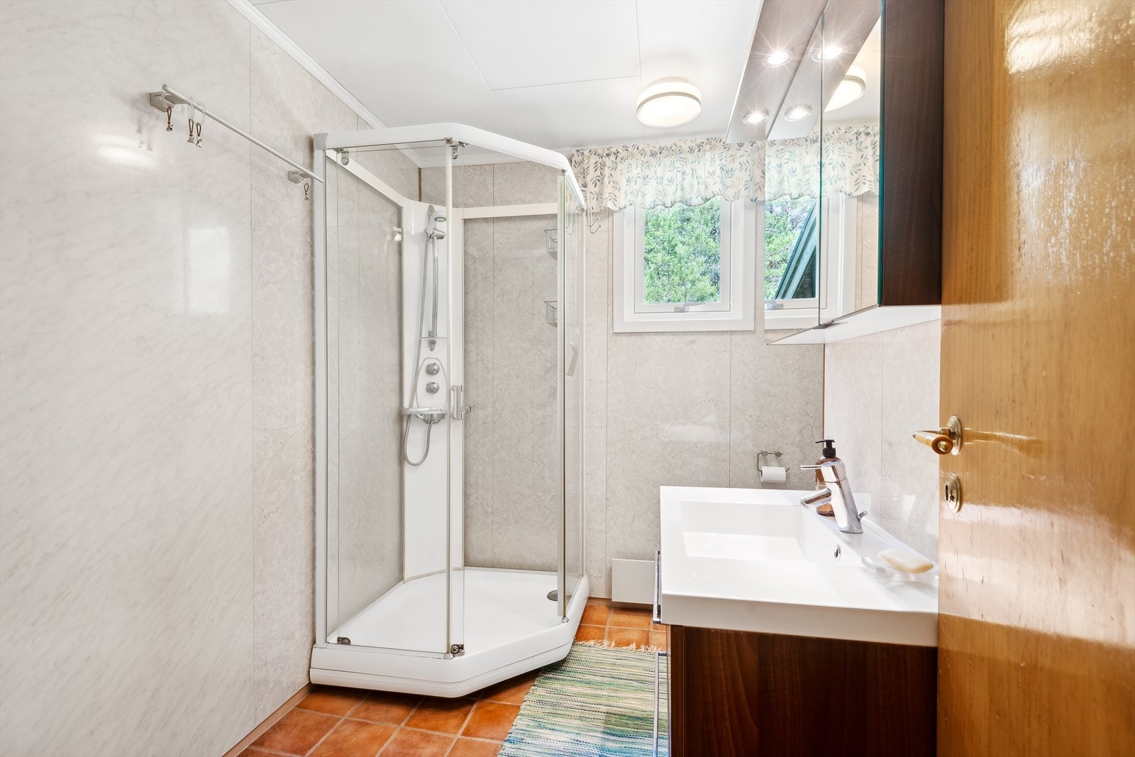 Baderom. Galleribilde