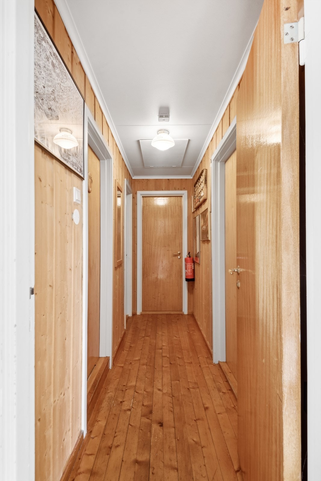 Gang med videre tilgang til både soverom og bad. Galleribilde