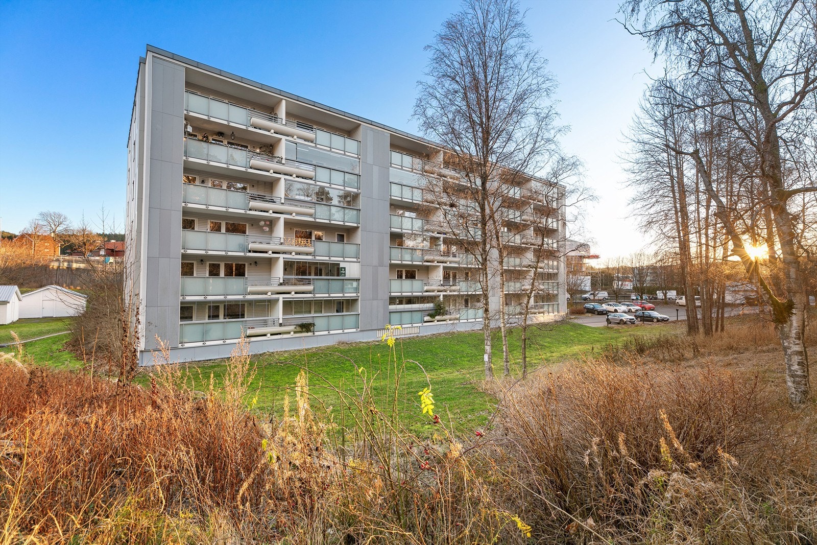 Leiligheten ligger i 2.etg. 2.leiligheten sett fra venstre i bildet Galleribilde