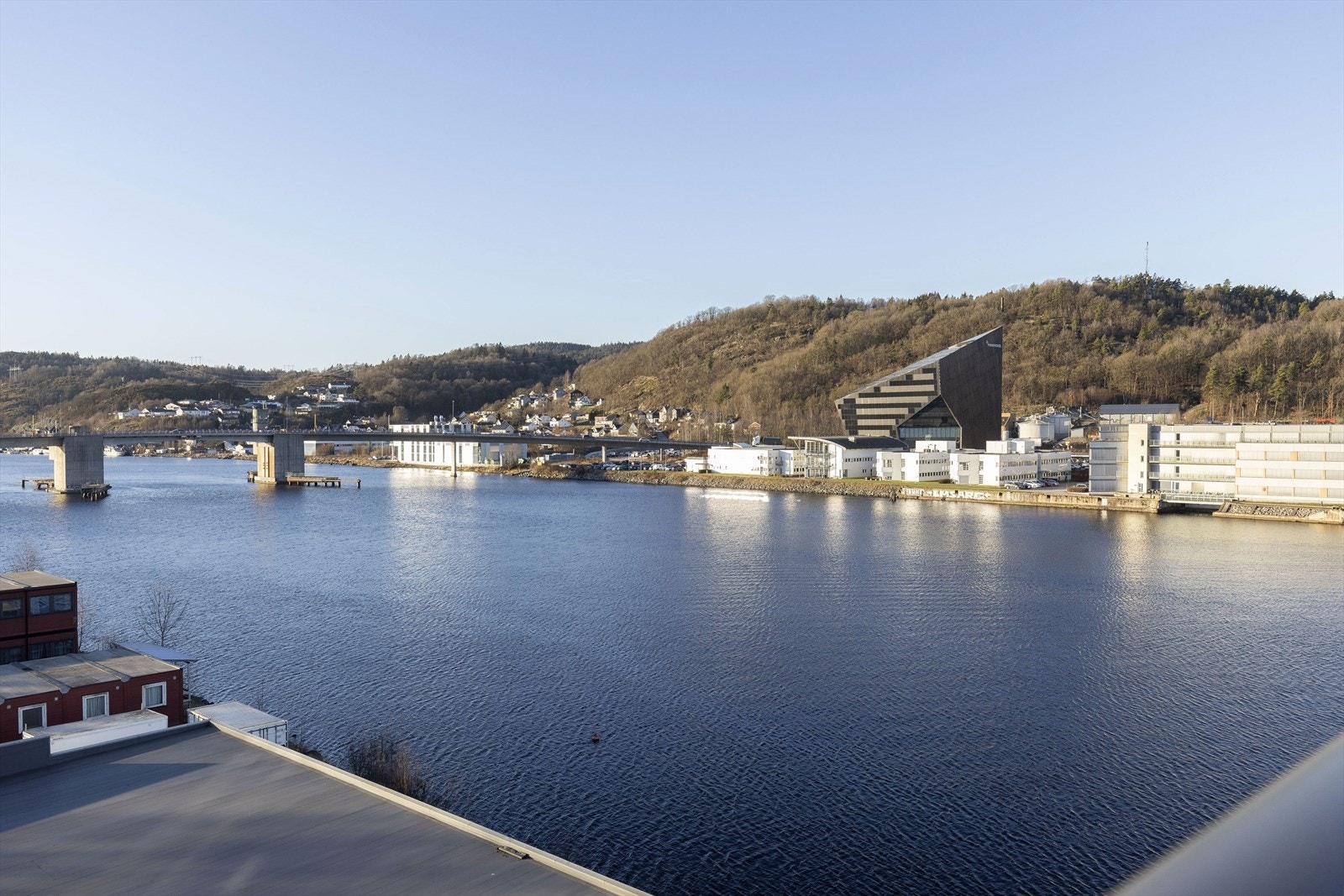 Nydelig utsikt fra vestvendt veranda Galleribilde