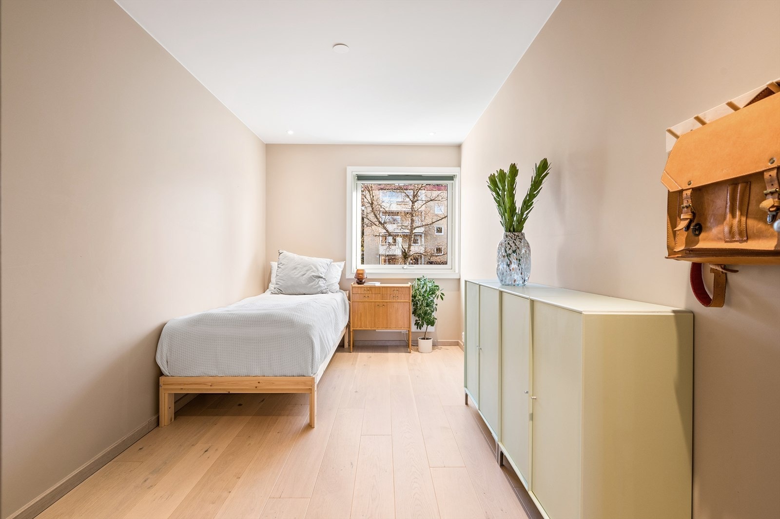 Det andre soverommet passer perfekt som barnerom, kontor eller gjesterom - alt etter behov. Galleribilde