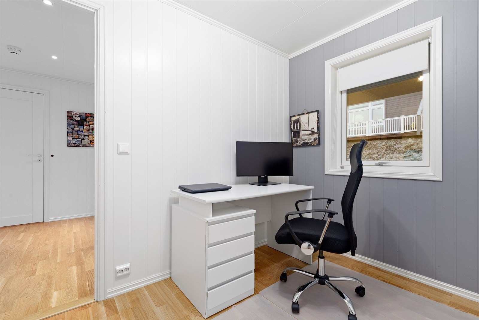 Soverom nr. 2 som kan brukes til kontor Galleribilde