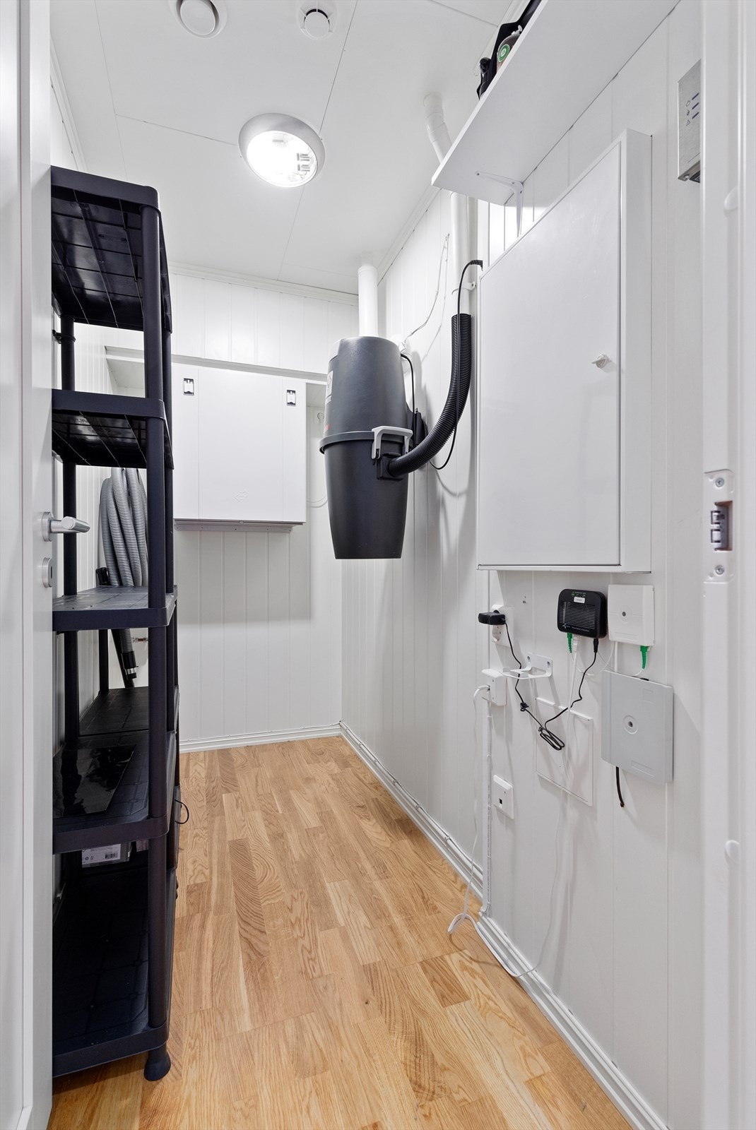 Bod/teknisk rom med lagringsareal Galleribilde