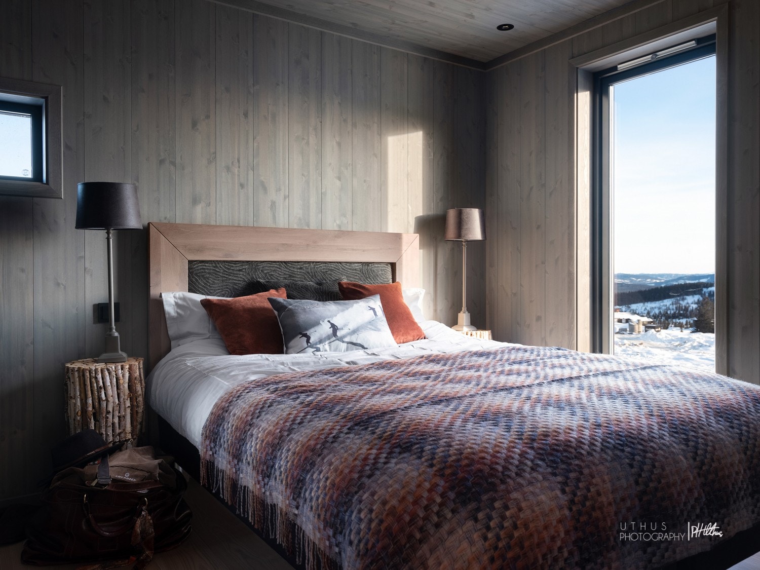 Gjennomtenkt materialvalg som passer godt inn på fjellet.
.Bilde fra ferdigstilt hytte. Galleribilde