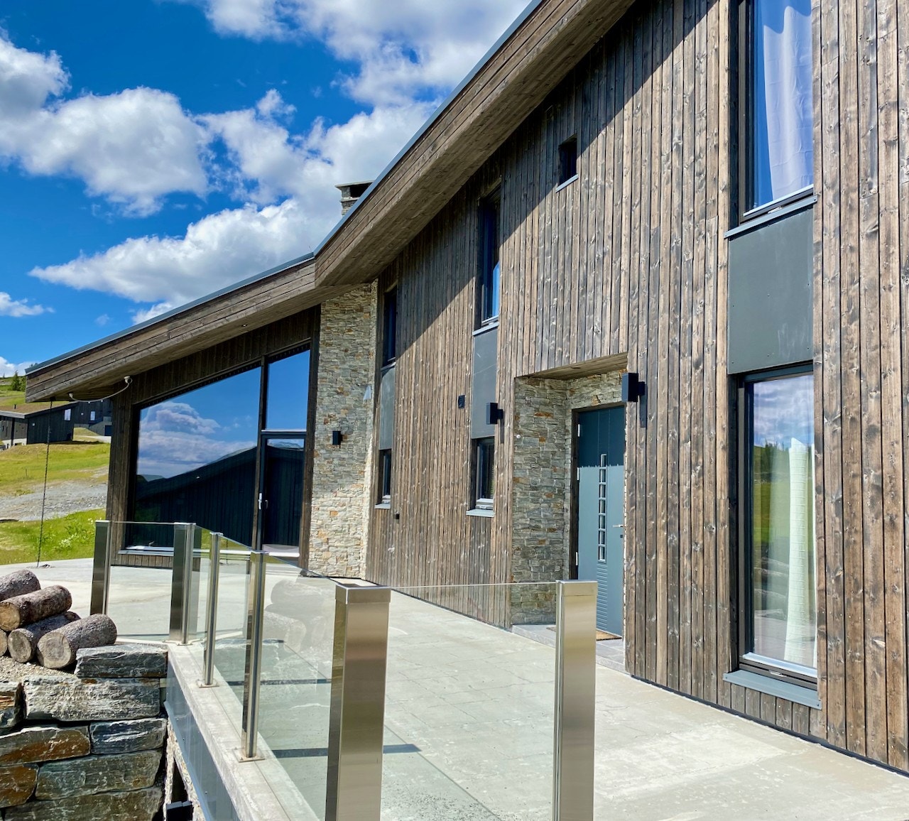 Nydelig arkitektur. Bilde fra ferdigstilt hytte. Galleribilde