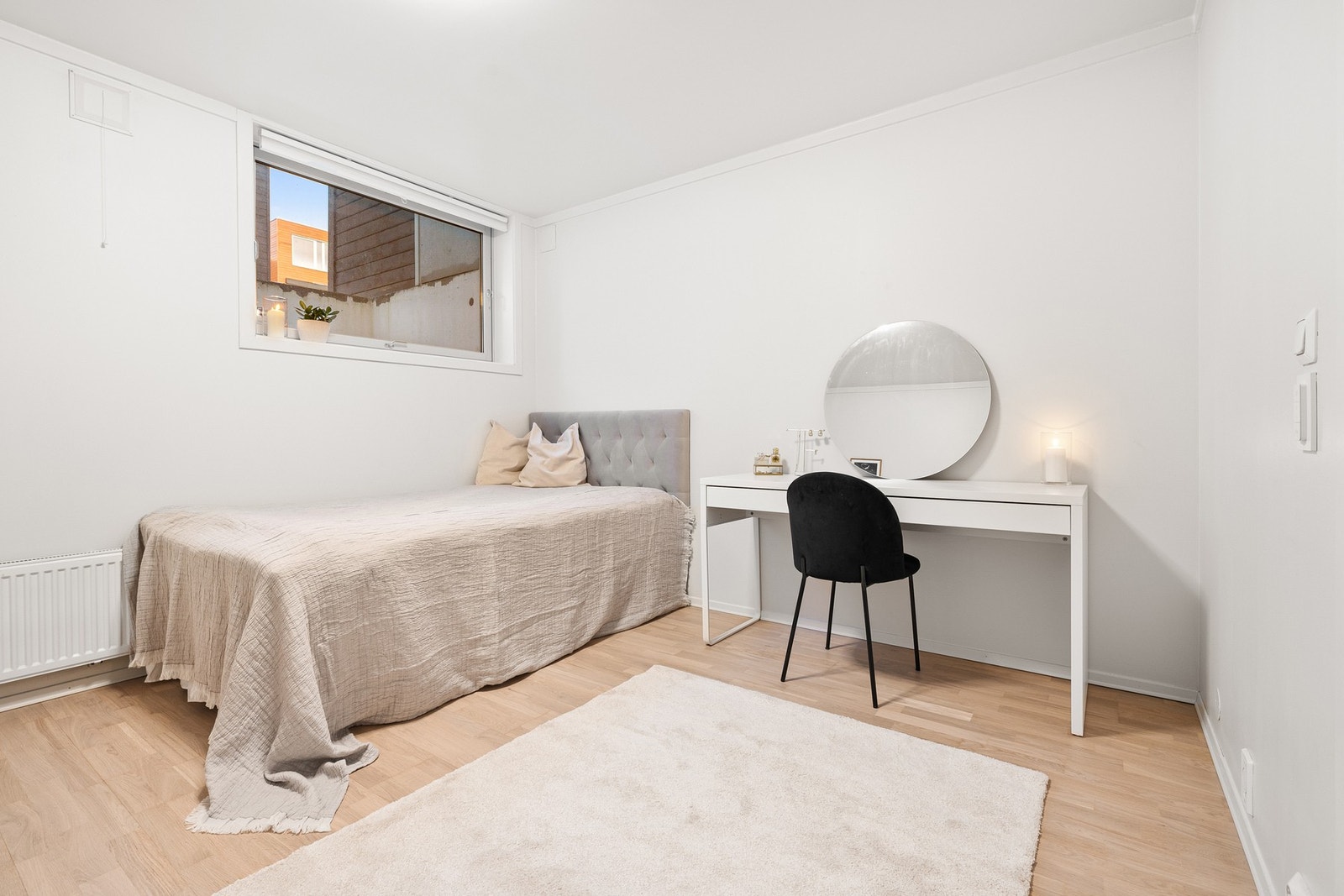 Stort soverom på 11,9 kvm. Galleribilde