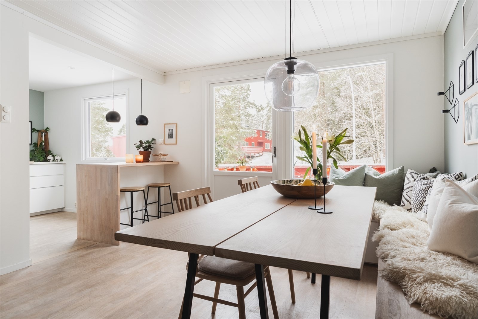 Lys, lekker og moderne leilighet beliggende i et rolig og populært boområde Galleribilde