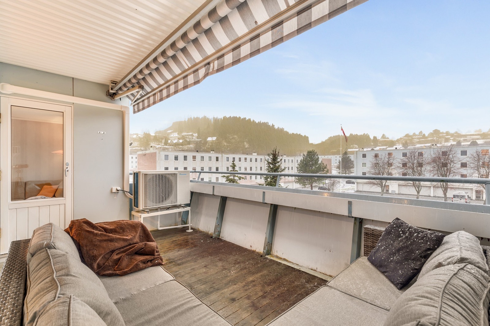 Her er det god plass til sittegruppe. Galleribilde