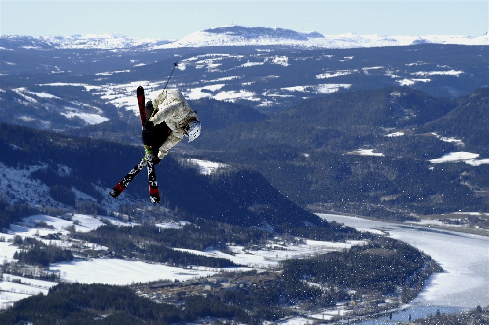 På vinterstid er ski-veien til alpinanlegget også rett utenfor leiligheten. Galleribilde