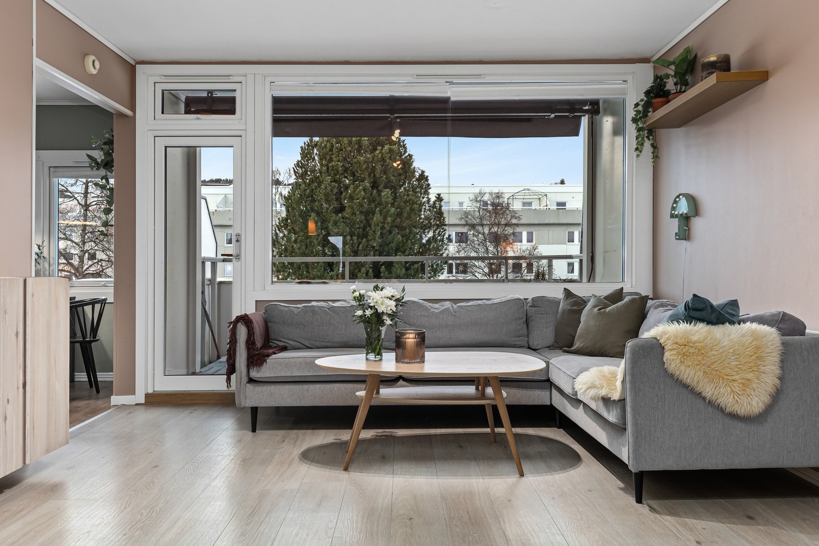 En 3- roms leilighet med god planløsning og sentral beliggenhet på Havstad. Galleribilde