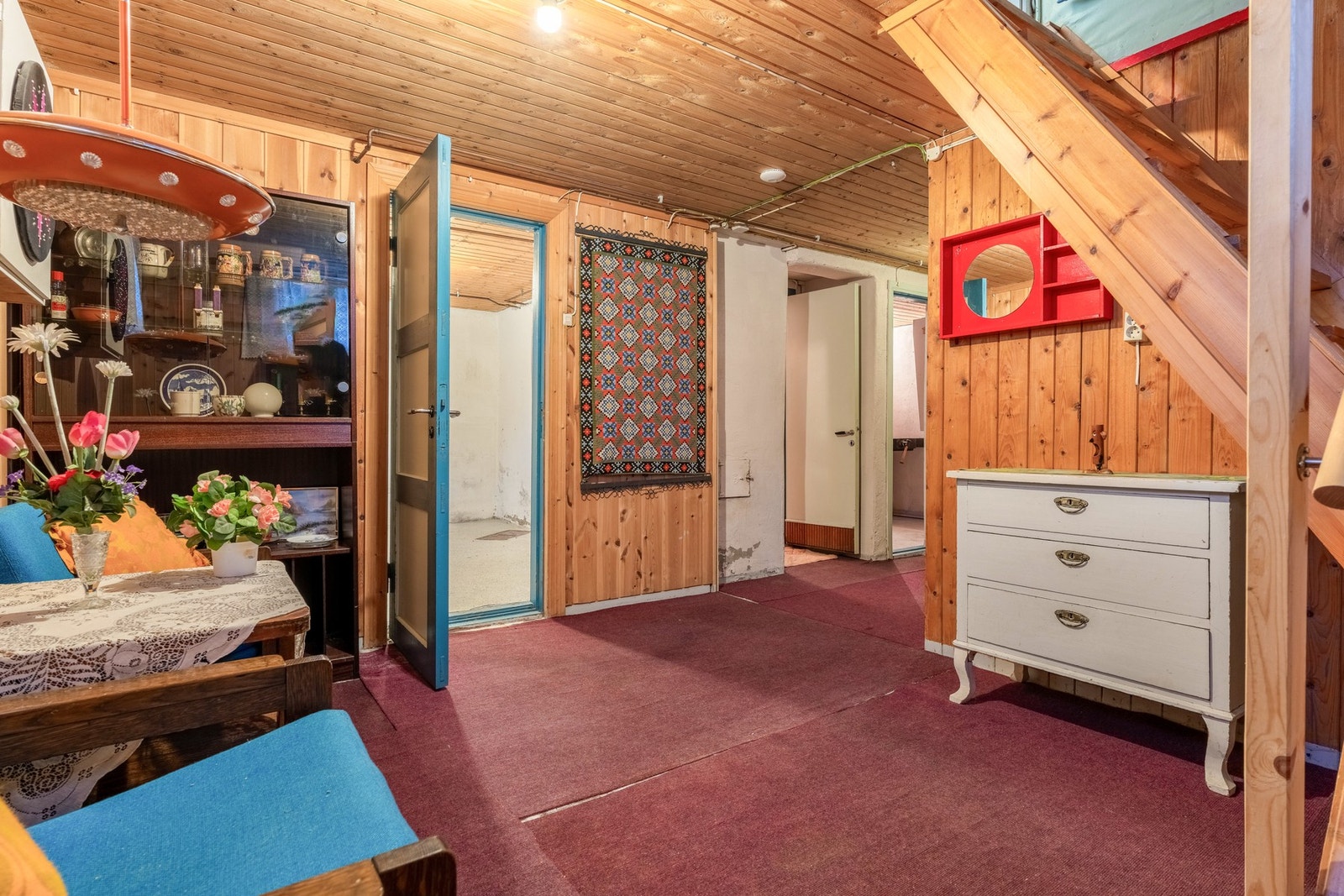 Gangen i kjelleren er på 15,1 kvm. og har inngang til vaskerom, badm boder og wc-rom Galleribilde