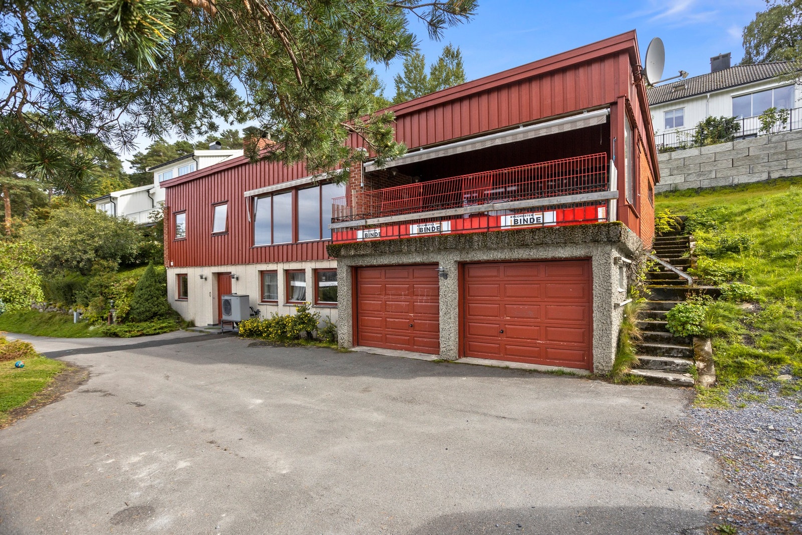 Dobbelgarasje - ca 37 kvm. Galleribilde