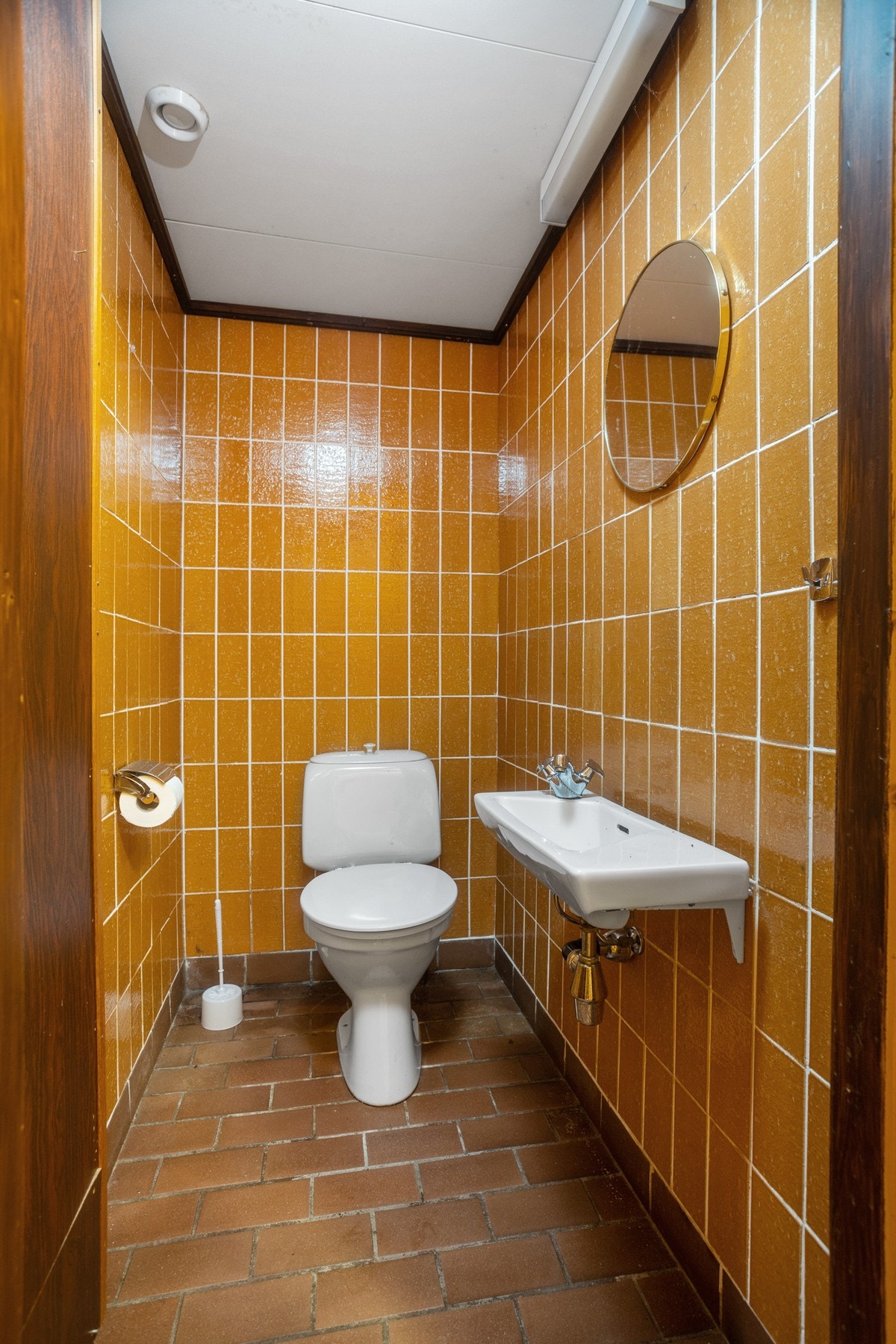 WC - ca 1,5 kvm. Galleribilde