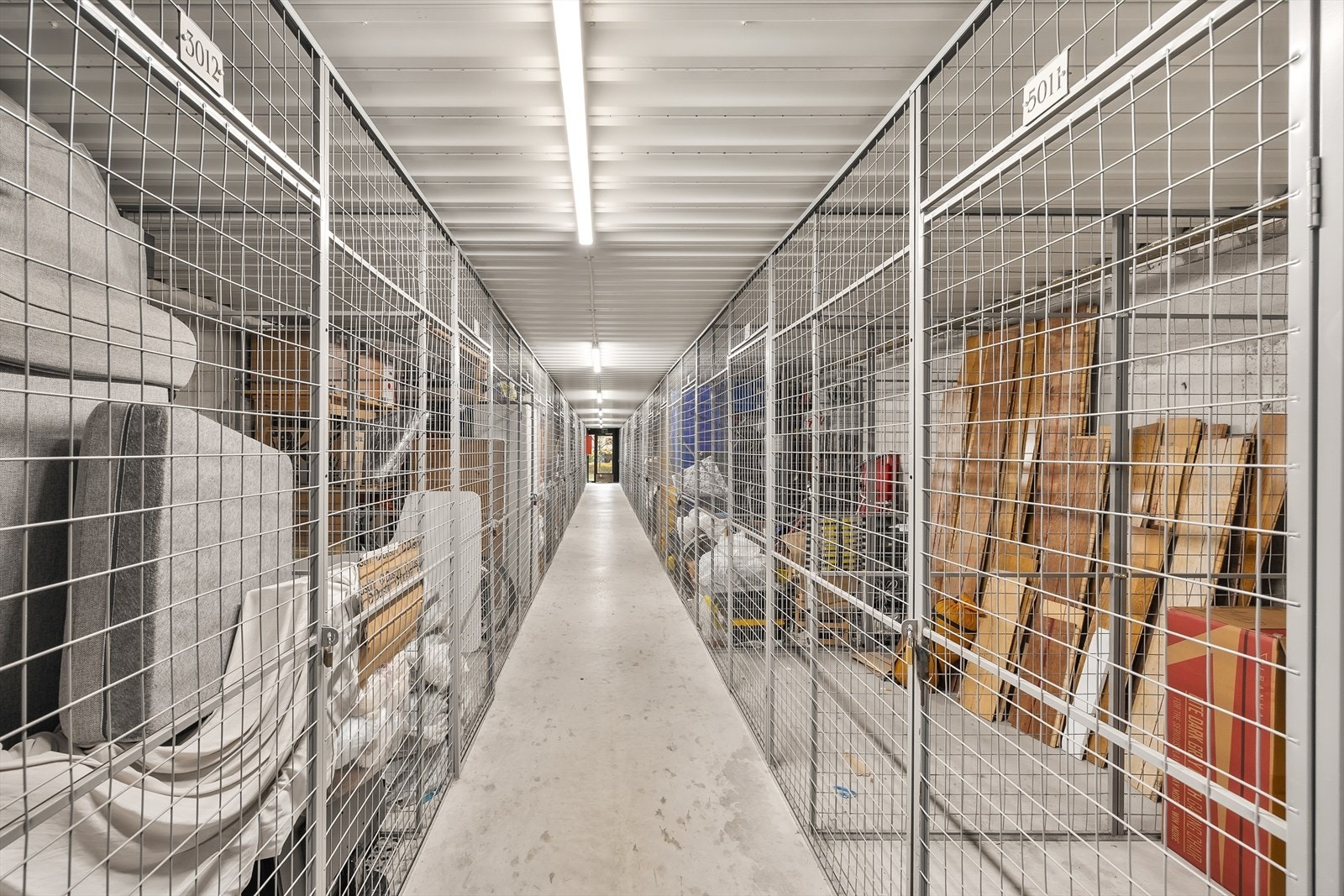 Romslig bod for ekstra lagringsplass. Galleribilde