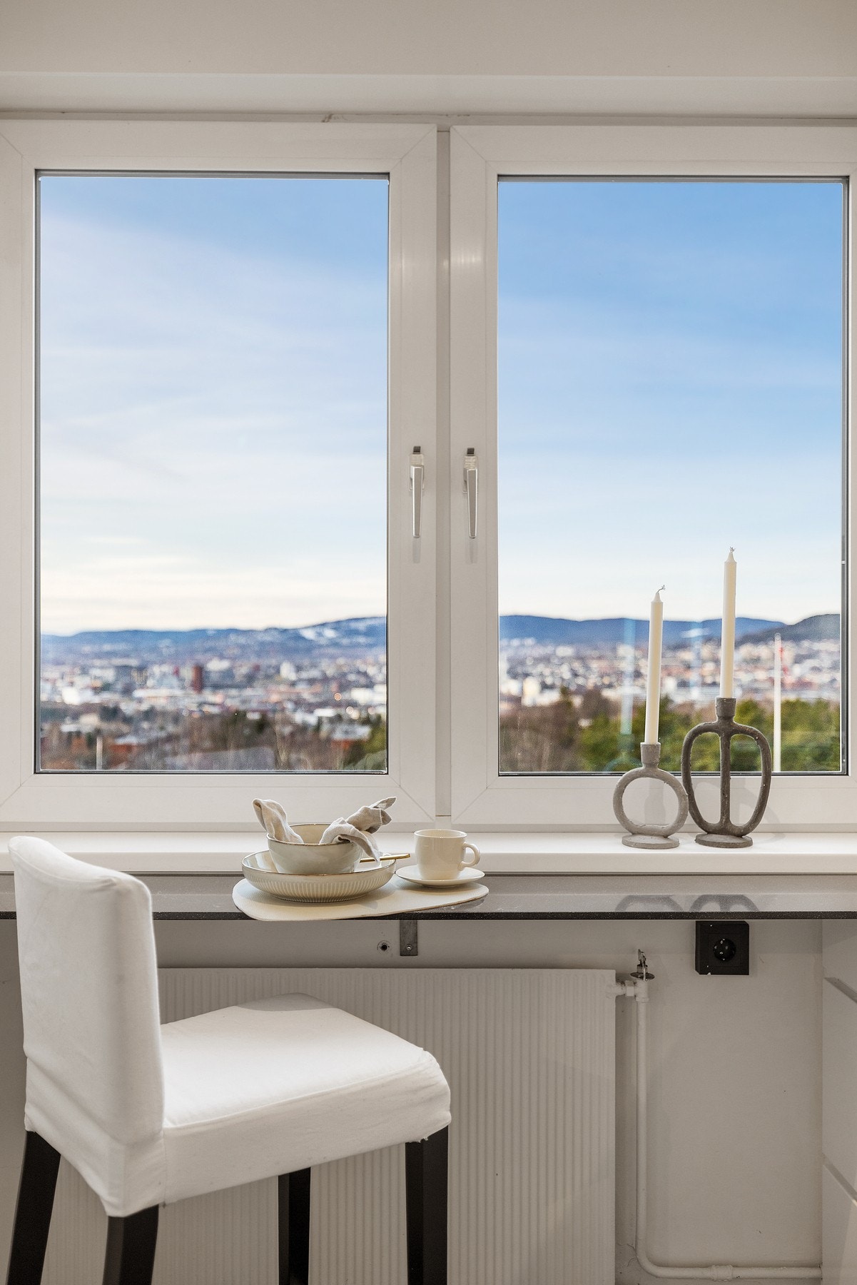 Her kan man nyte frokosten til en herlig utsikt. Galleribilde