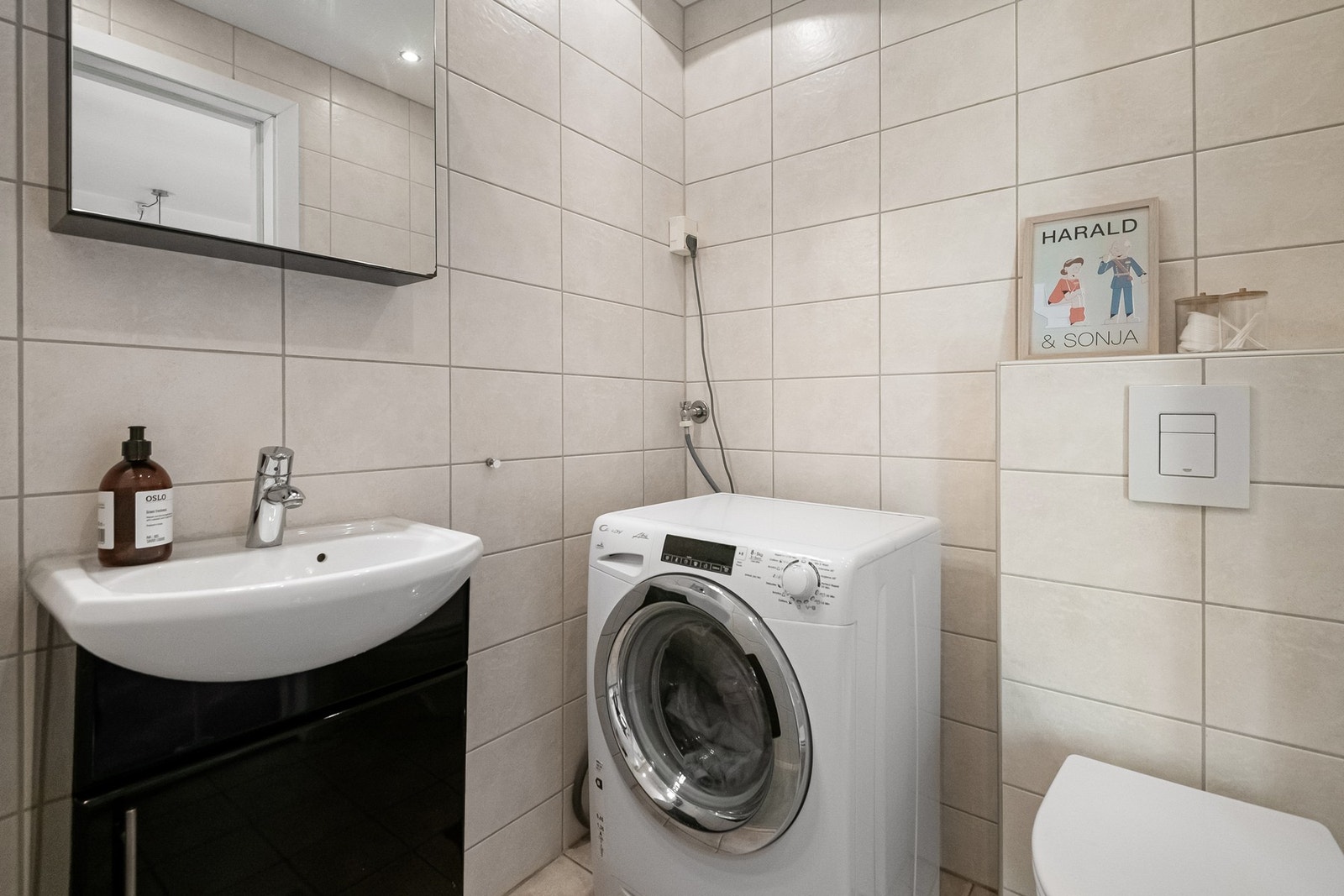 Baderommet ble pusset opp av borettslaget i 2012. Galleribilde