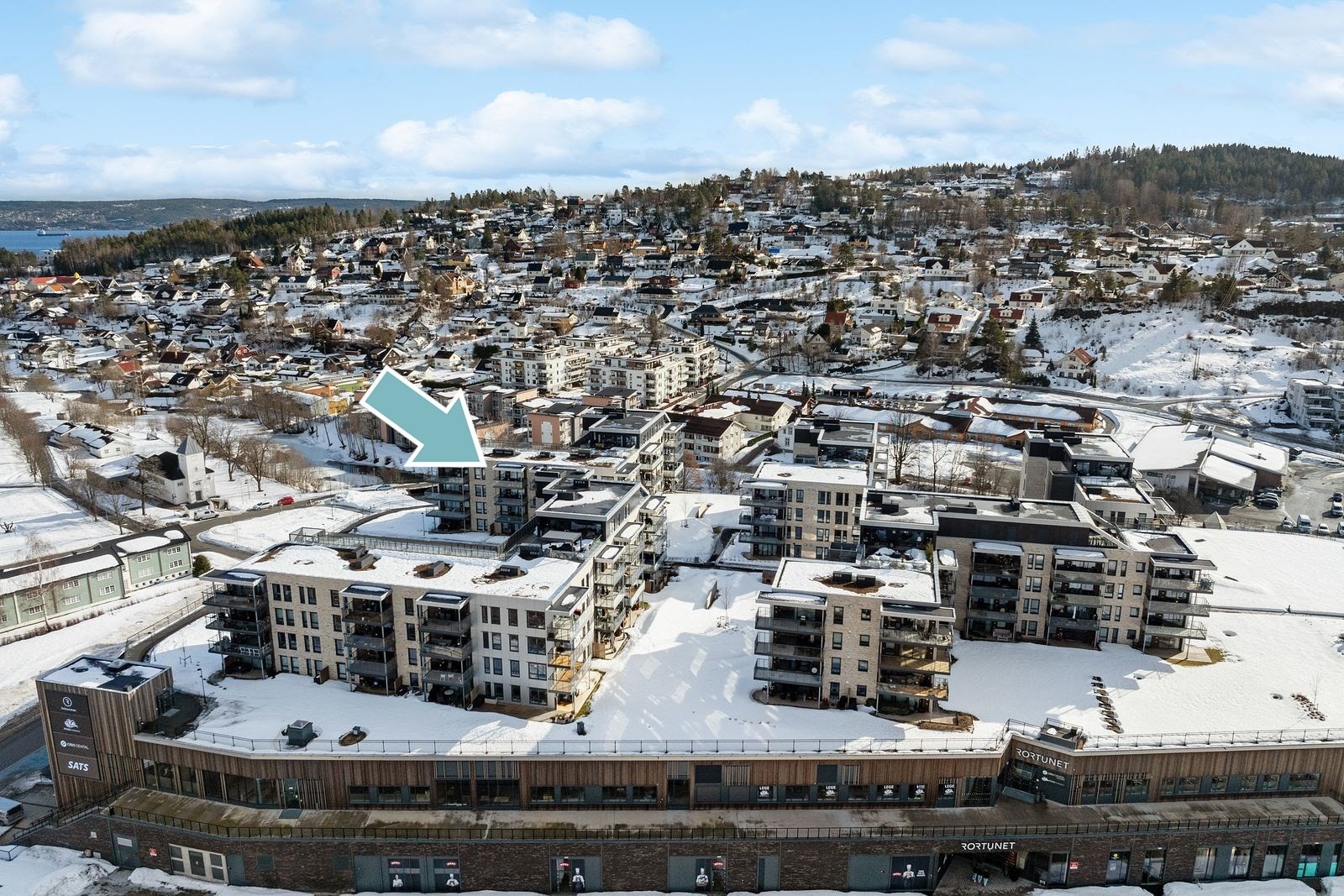 Toppleilighet med utsikt! Galleribilde