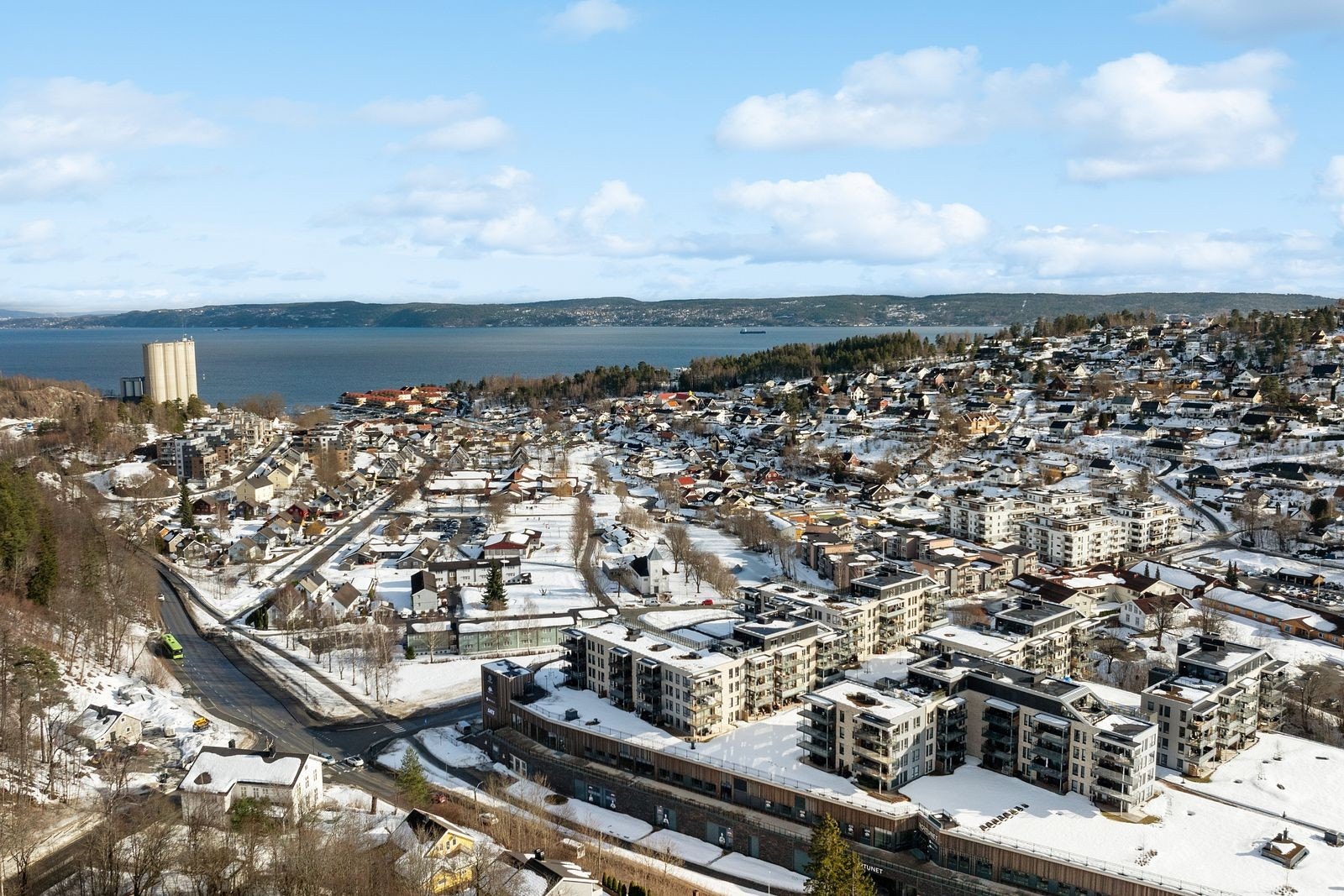 Attraktiv og solrik beliggenhet. Galleribilde