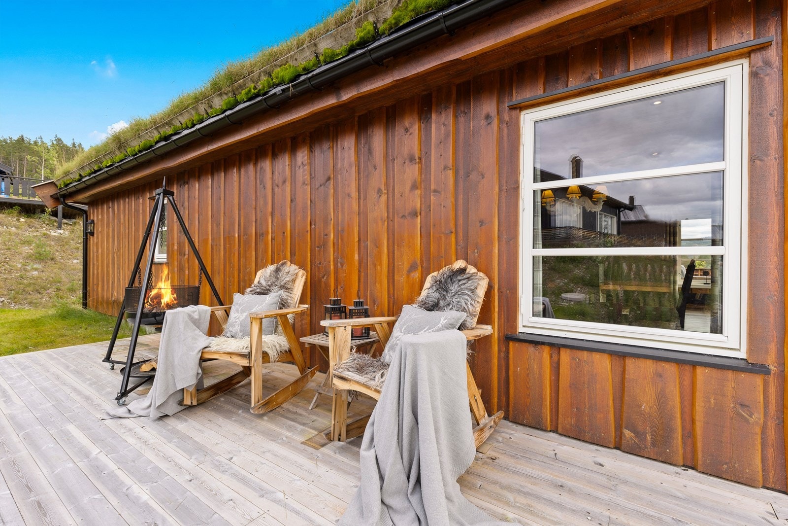 Her kan du sitte og bare nyte omgivelsene etter et slag golf eller en lang fottur/sykkeltur. Galleribilde