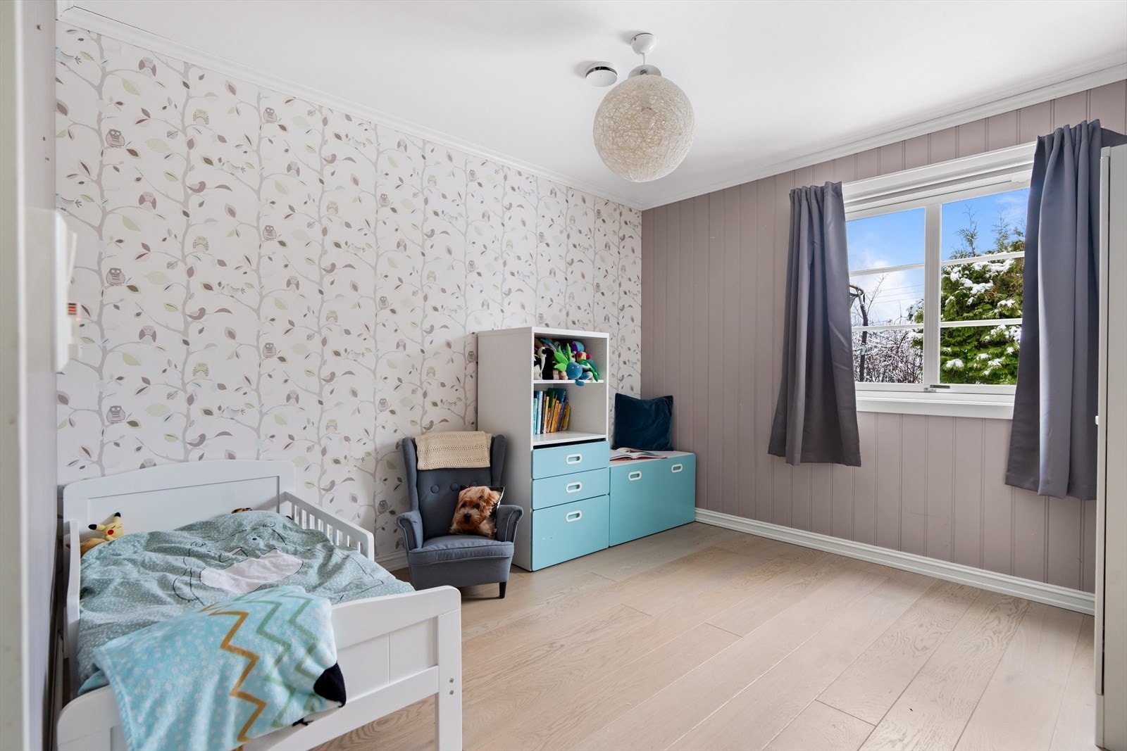 Soverom nr. 2 i etasjen benyttes som barnerom. Galleribilde