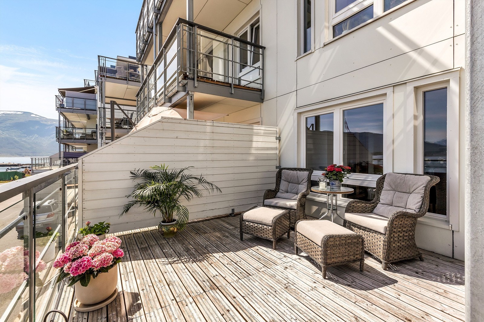 Terrasse med flere soner Galleribilde