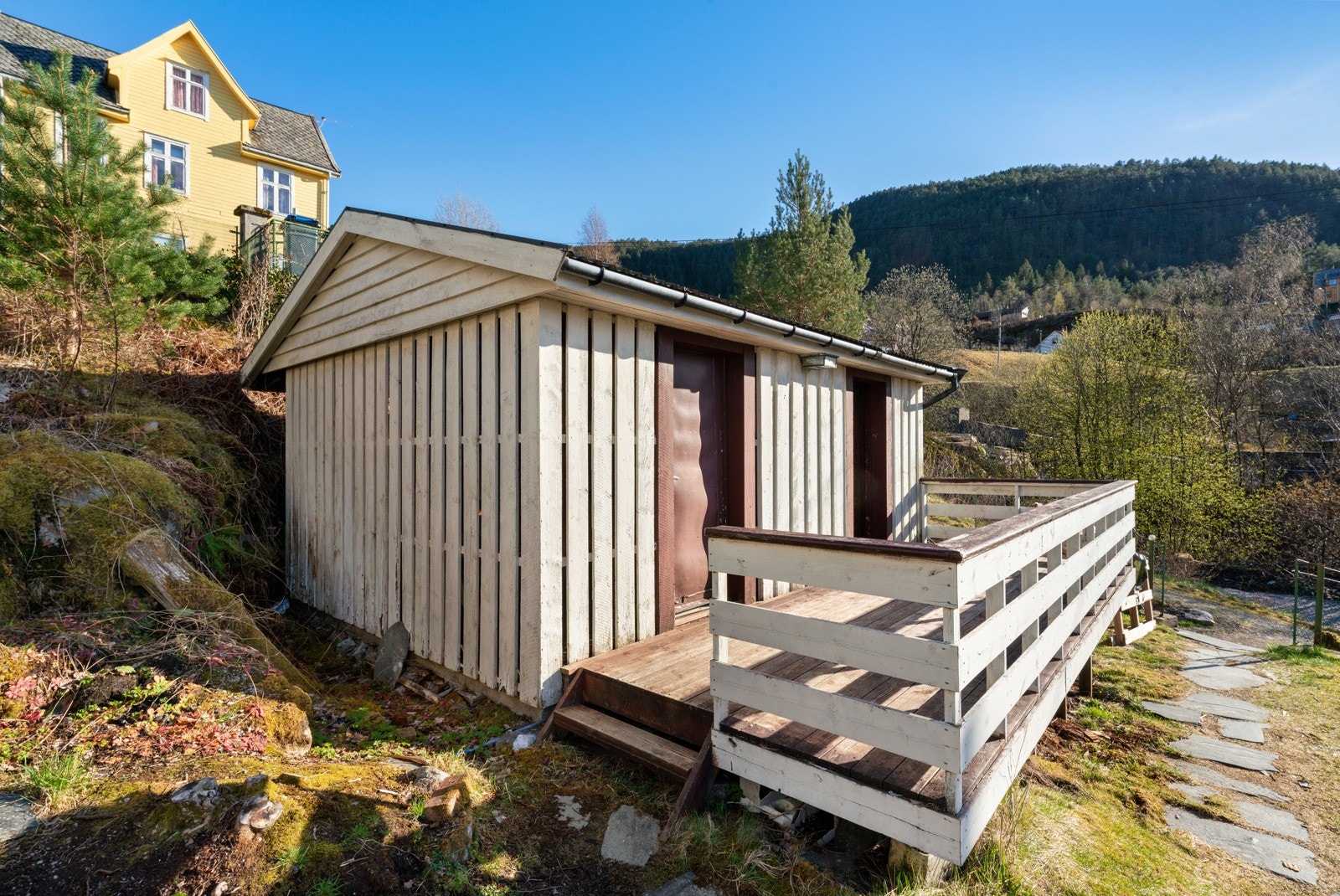 Med boligen følger en utvendig bod på 20,2 kvm Galleribilde